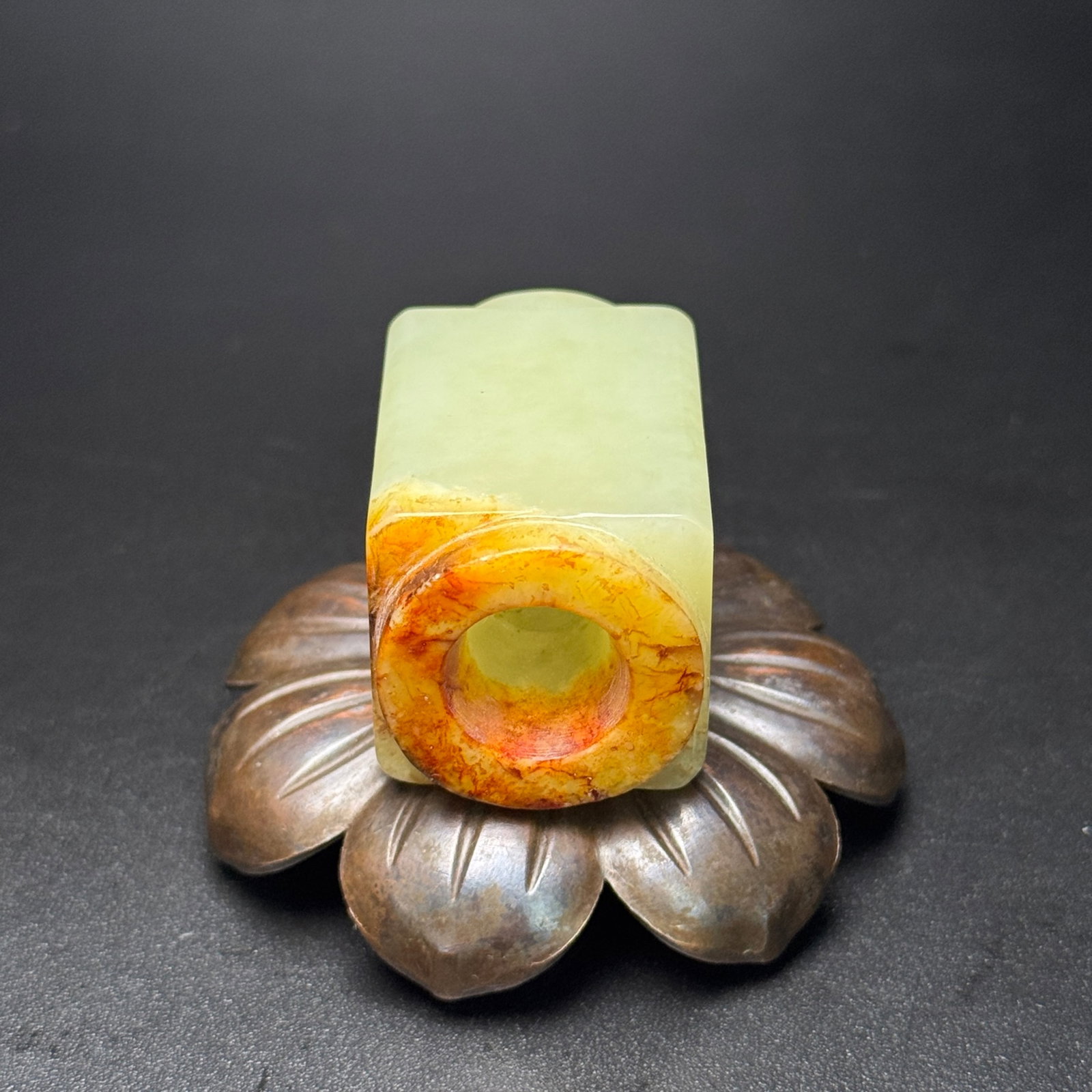 An Exquisite White Jade Pendant - 4