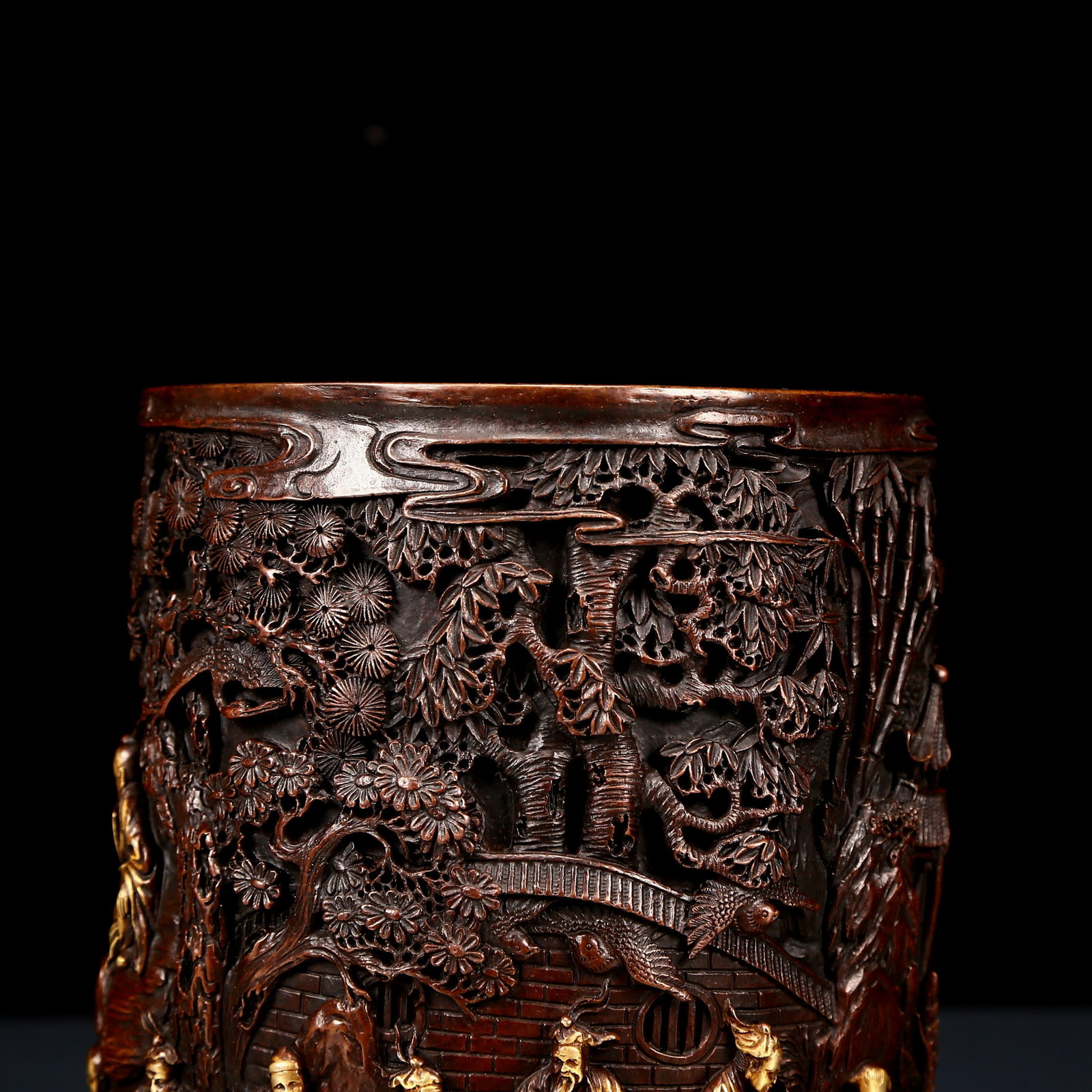 An Exquisite Gilt Bronze Character and Story Pattern Brush Pot - 3