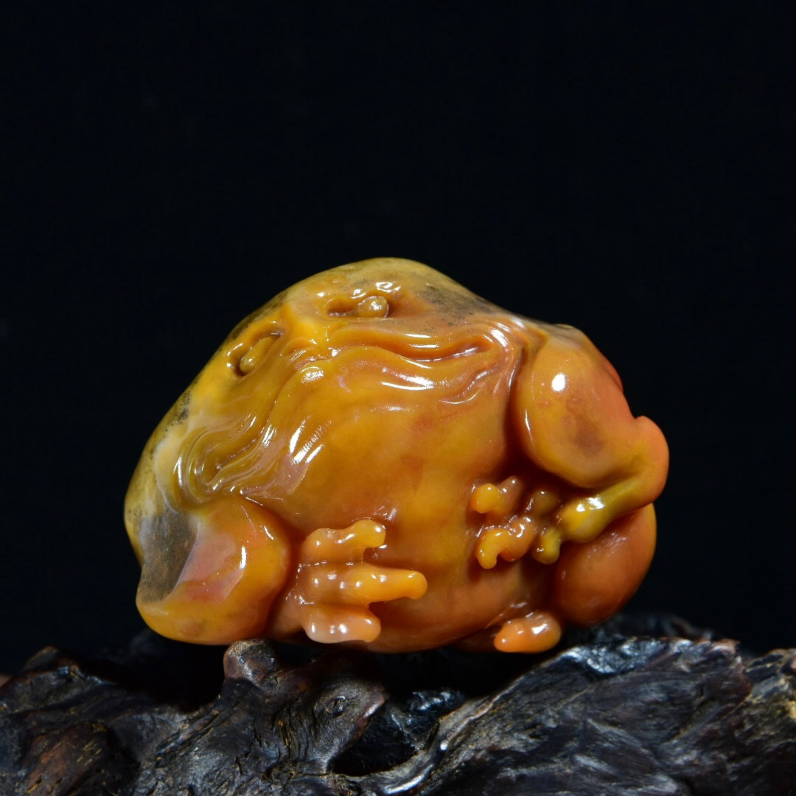 An Exquisite Shoushan Stone Golden Toad Ornament - 2