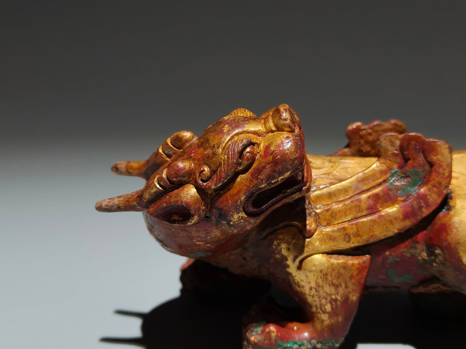 An Exquisite Gilt Bronze Auspicious Beast Ornament - 2