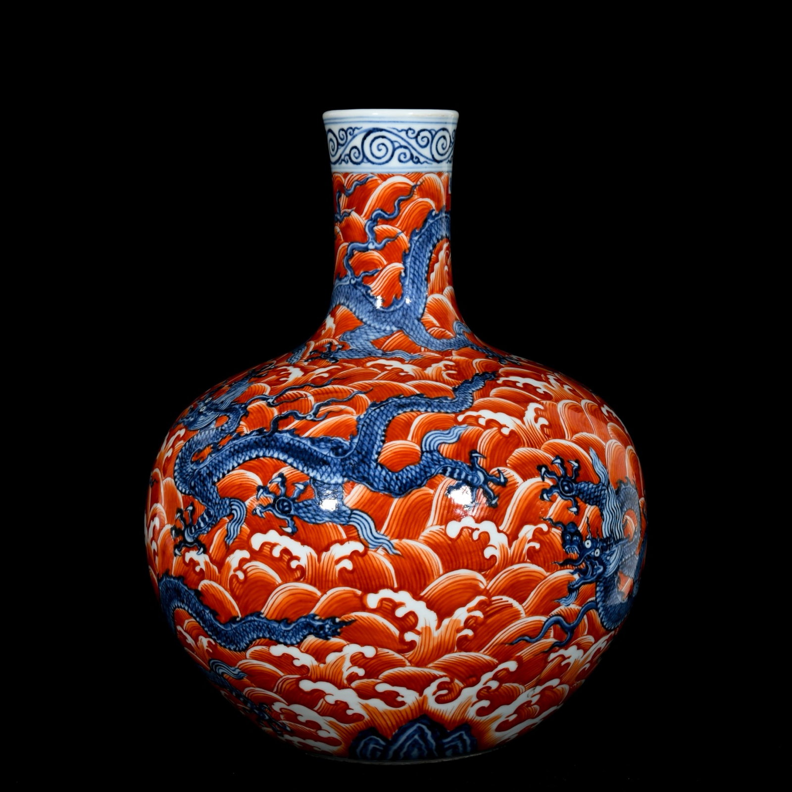 A Huge Blue and White Iron-Red Seawater and Dragon Pattern Vase - 6