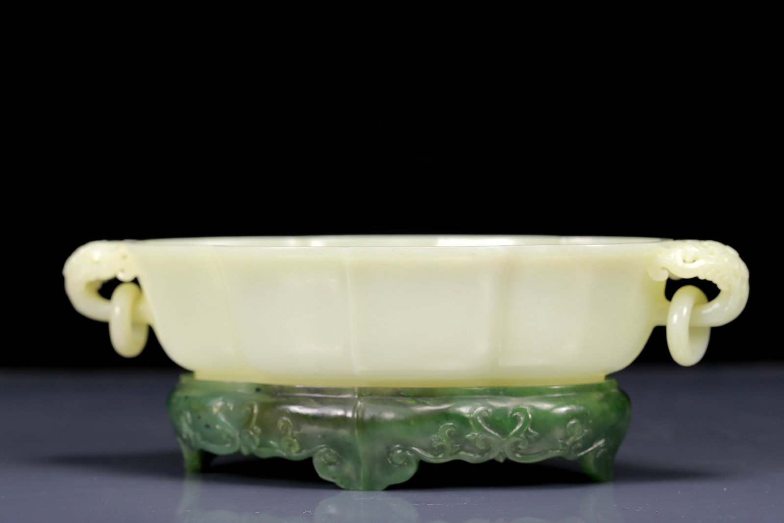 An Exquisite White Jade Double-Ears Brush Washer with Jasper Base - 3