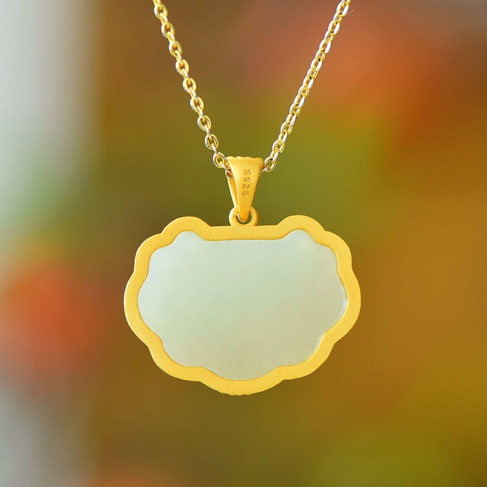 An Exquisite Sterling Silver-Gold Plated Inlaid White Jade Pendant - 5
