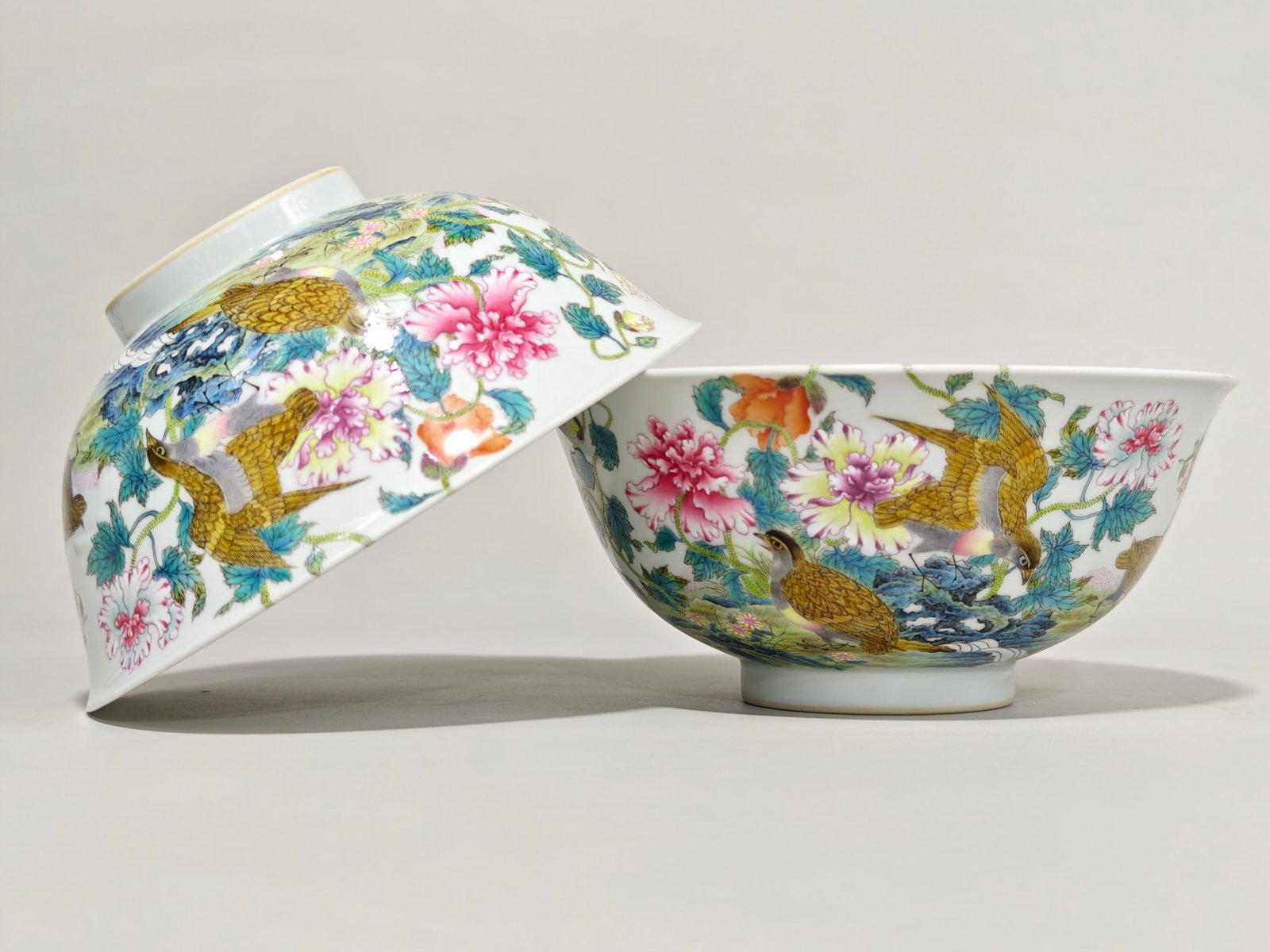 A Pair of Exquisite Enamel Flower and Bird Pattern Bowls,With Poem - 2