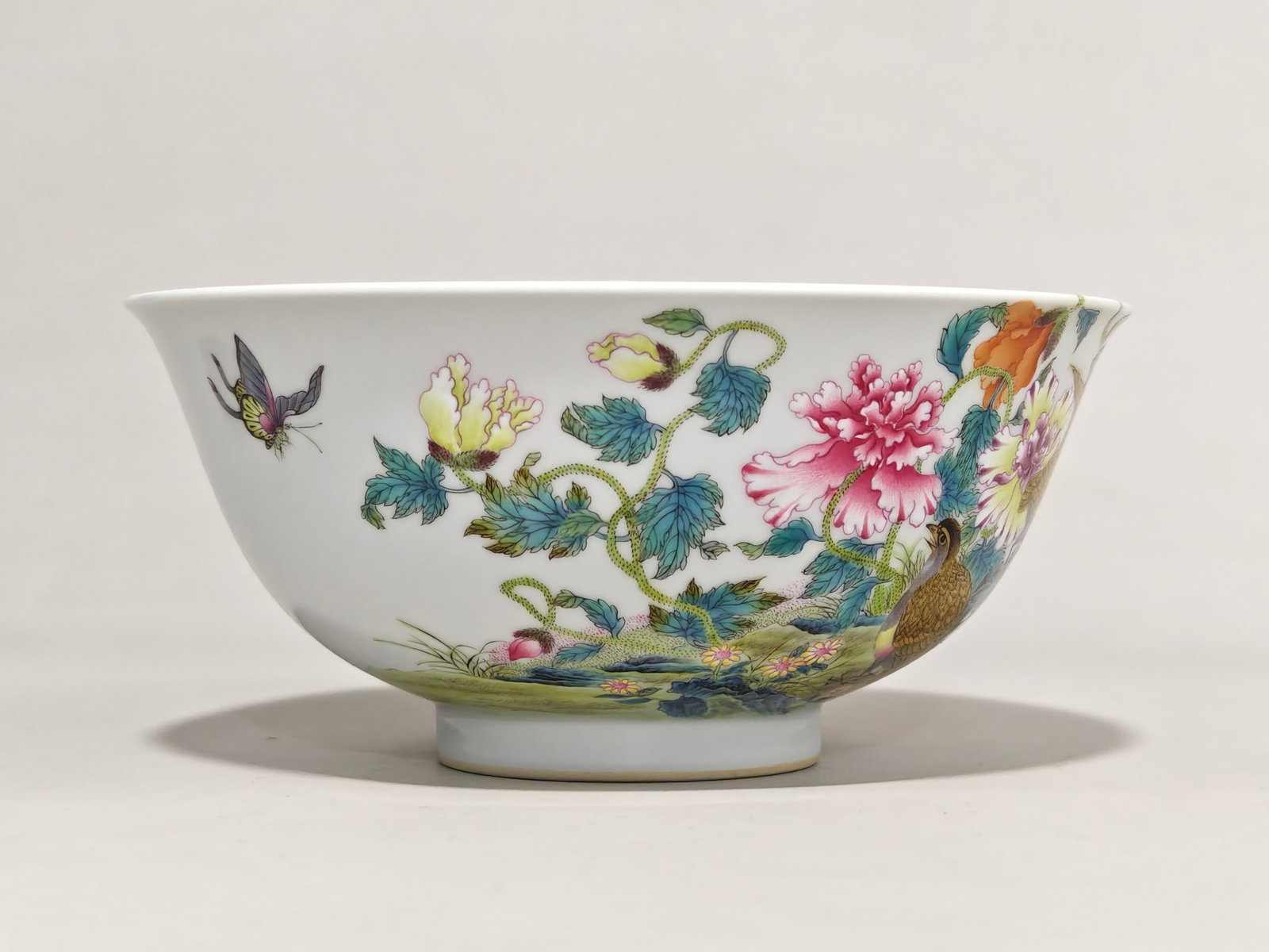 A Pair of Exquisite Enamel Flower and Bird Pattern Bowls,With Poem - 7