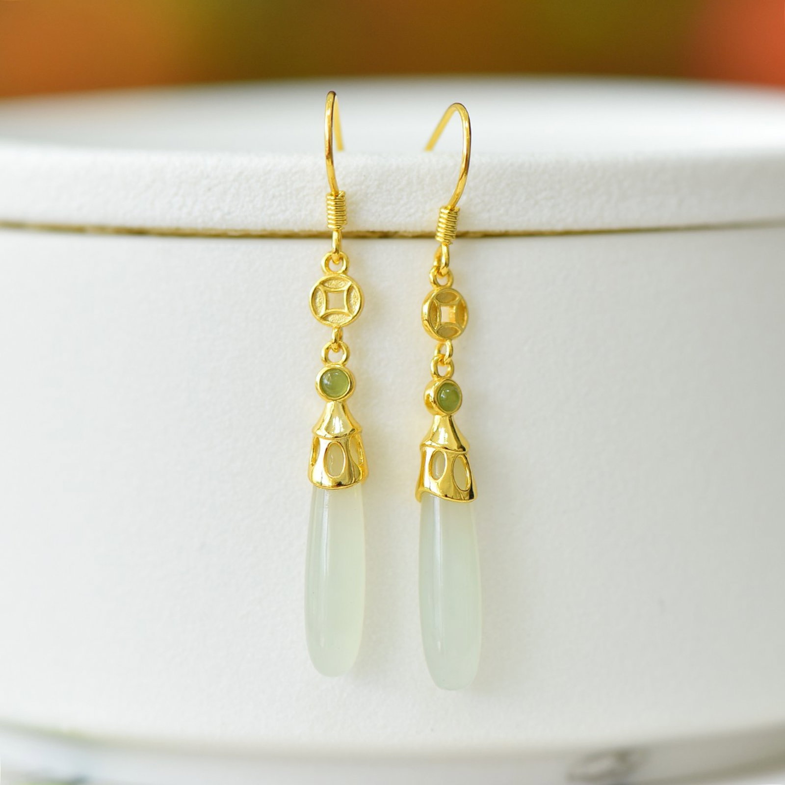 A Pair of Exquisite Sterling Silver-Gold Plated Inlaid White Jade Earrings - 3