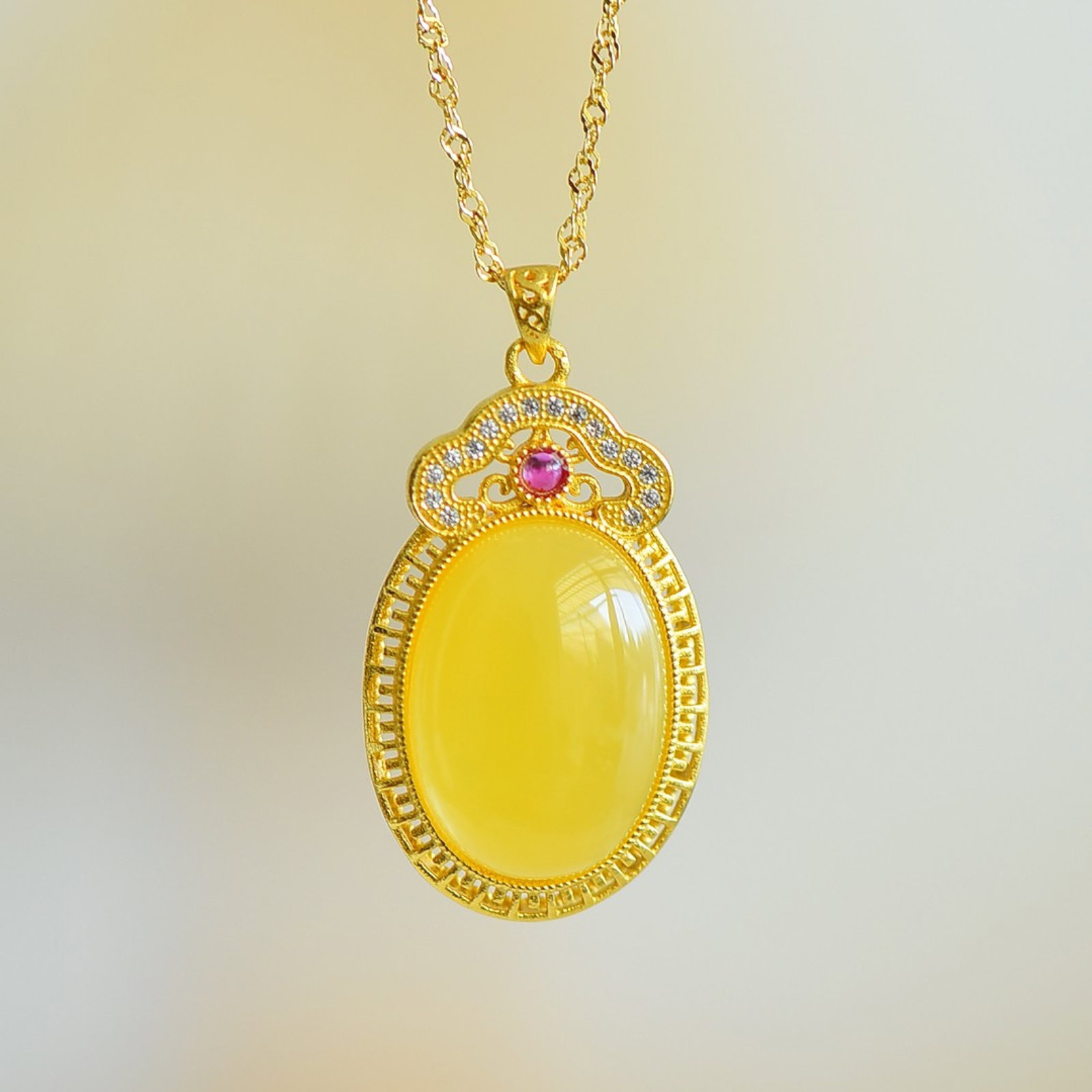 An Exquisite Sterling Silver-Gold Plated Inlaid Amber Pendant,Inlaid Diamond - 4