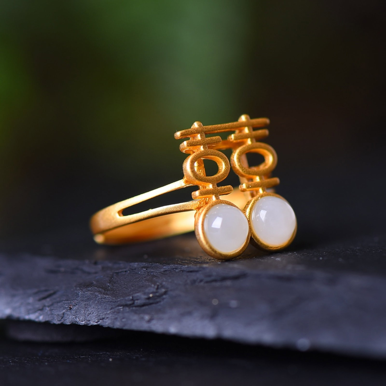 An Exquisite Sterling Silver-Gold Plated Inlaid White Jade Ring - 3