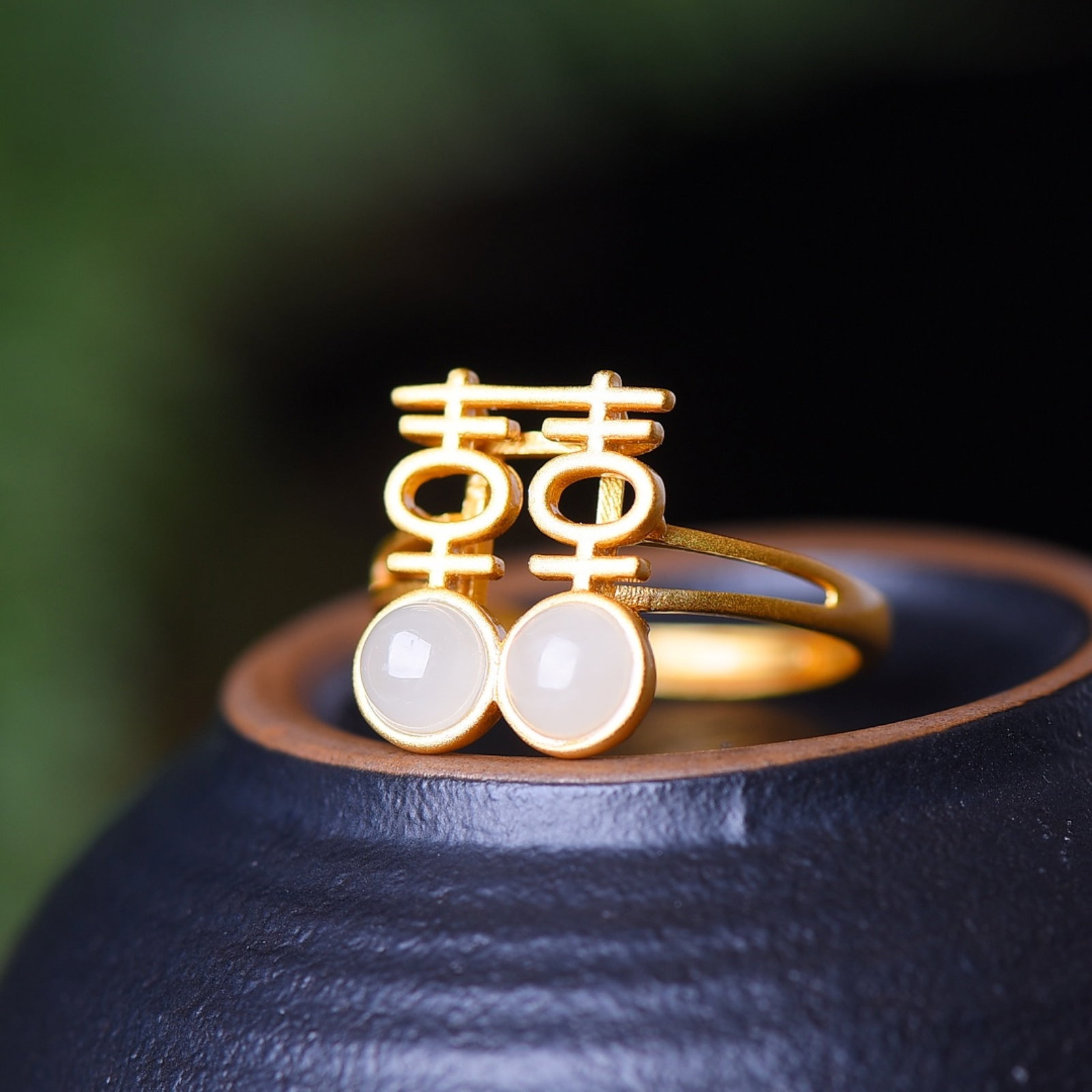 An Exquisite Sterling Silver-Gold Plated Inlaid White Jade Ring - 4