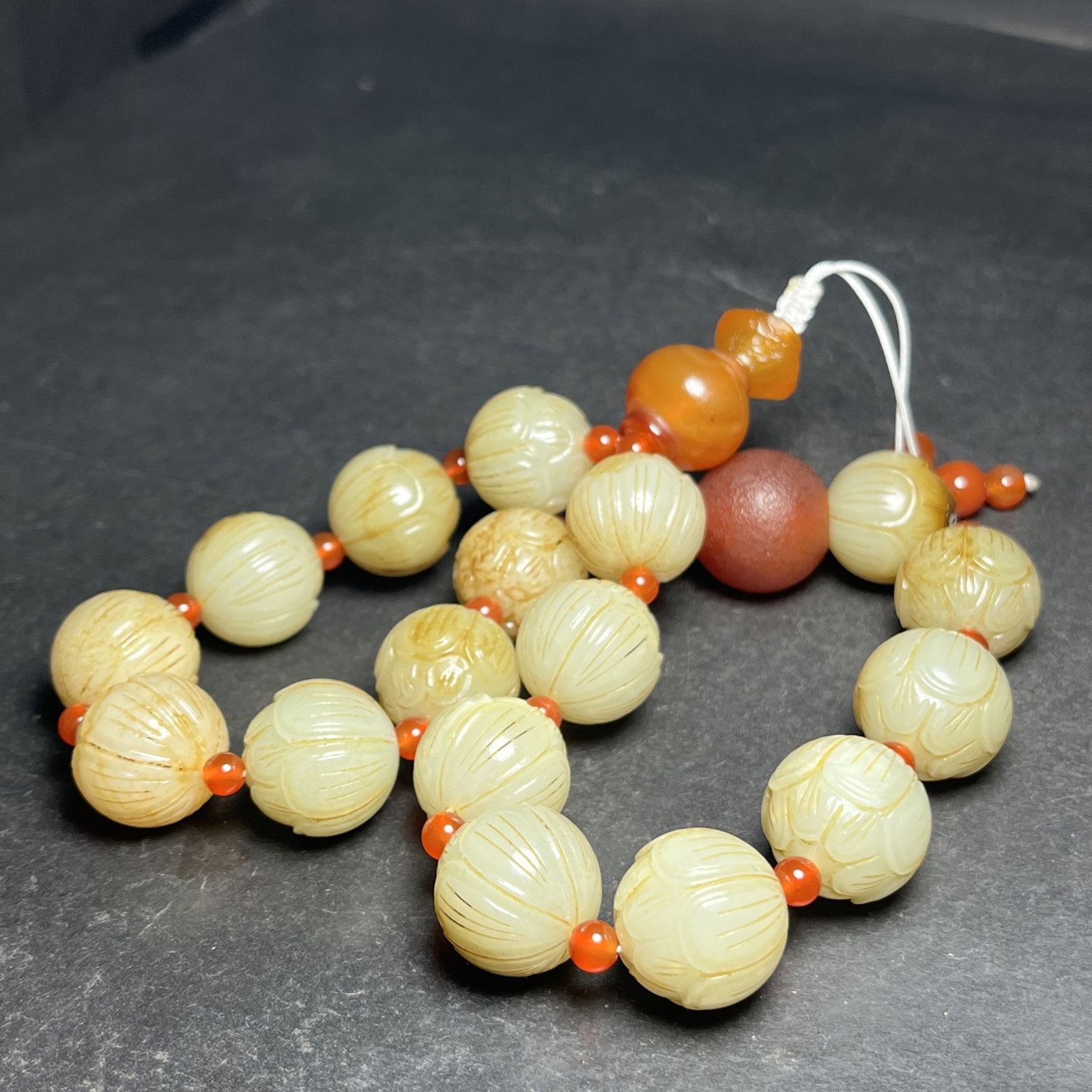 An Exquisite White Jade Lotus Pattern Bracelets - 7