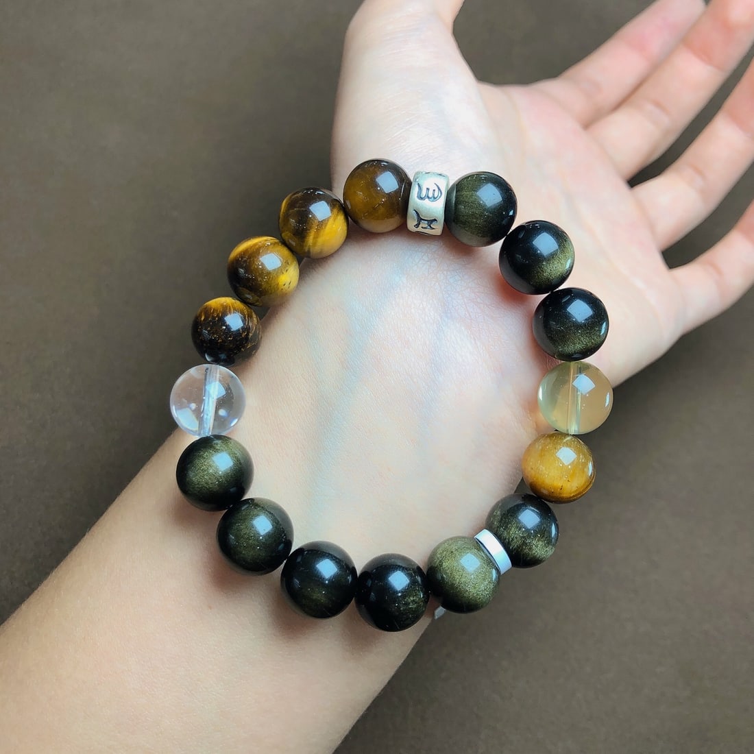 An Exquisite Crystal Gold Obsidian Bracelets - 3