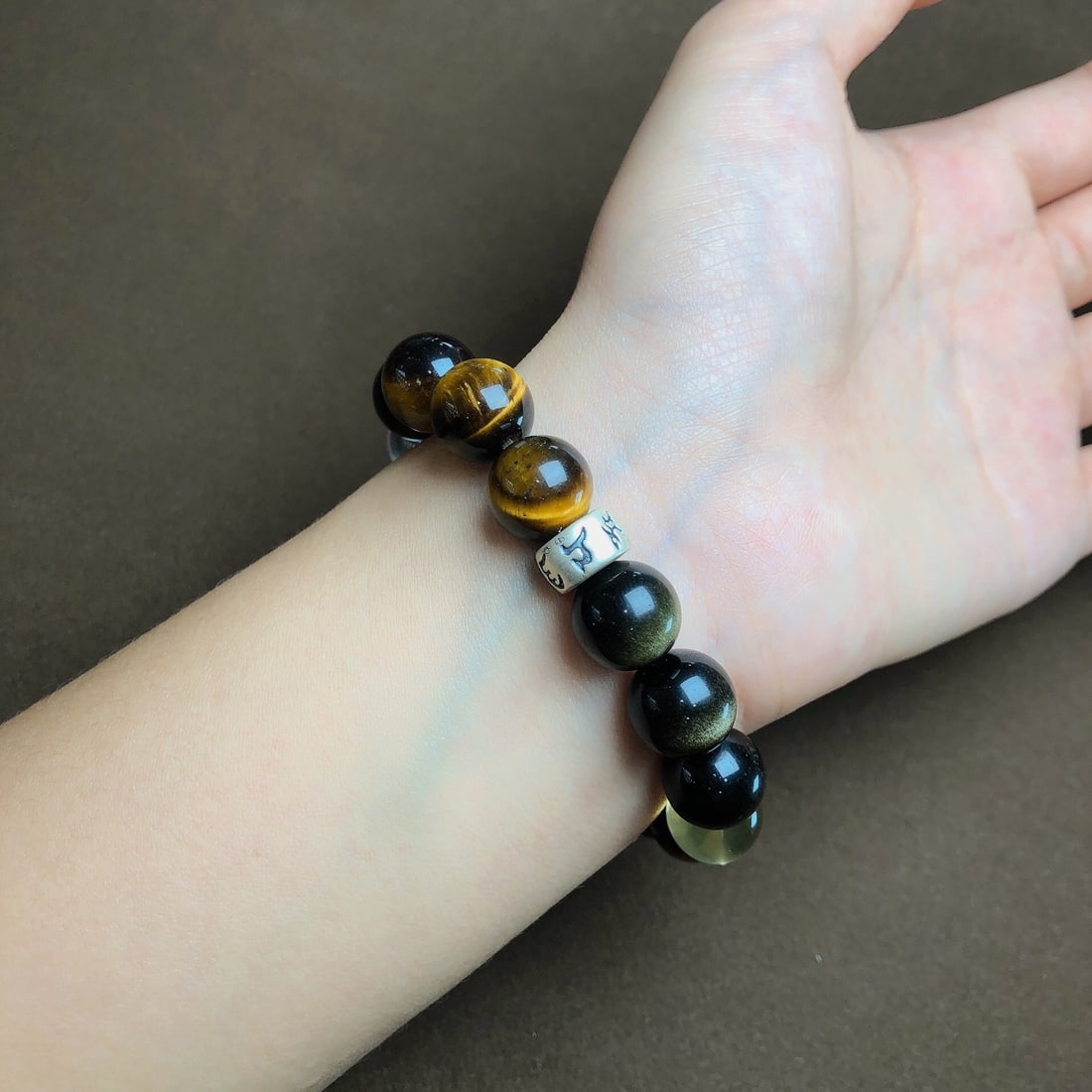 An Exquisite Crystal Gold Obsidian Bracelets - 7
