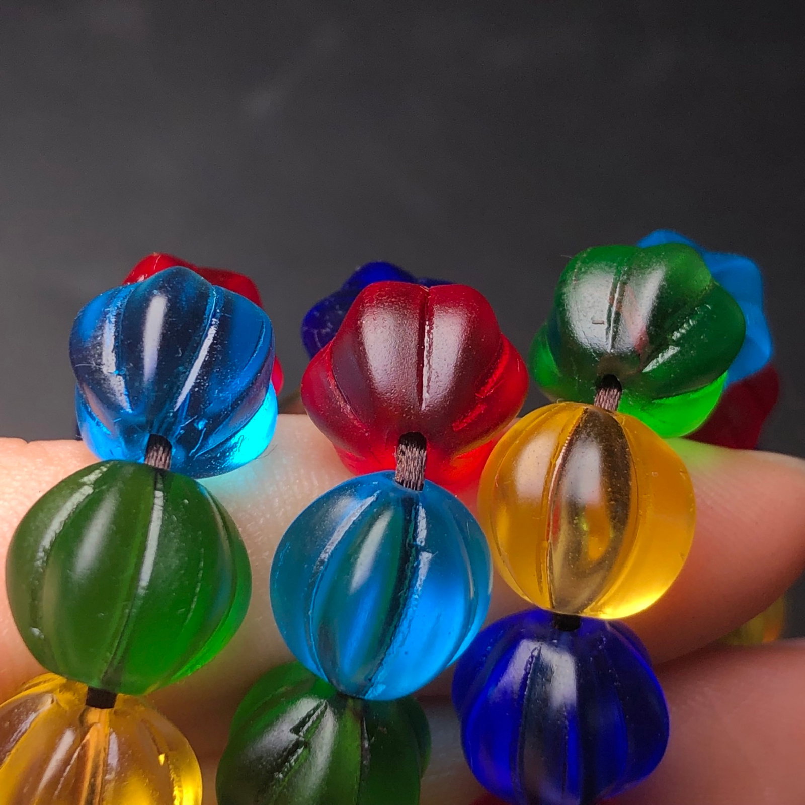 An Exquisite Glass Necklace - 8