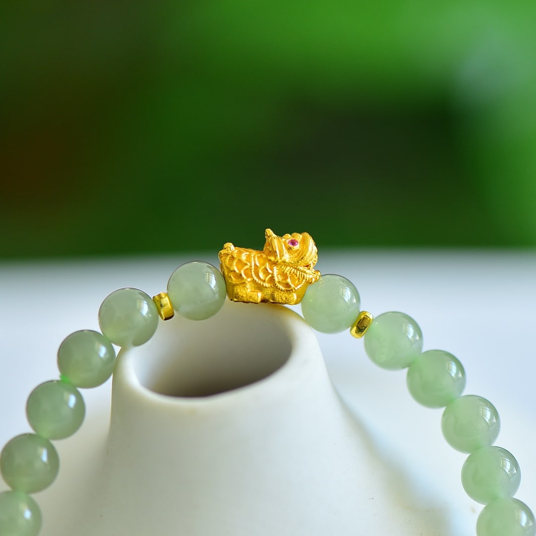 An Exquisite Greenish Jade Bracelets - 4