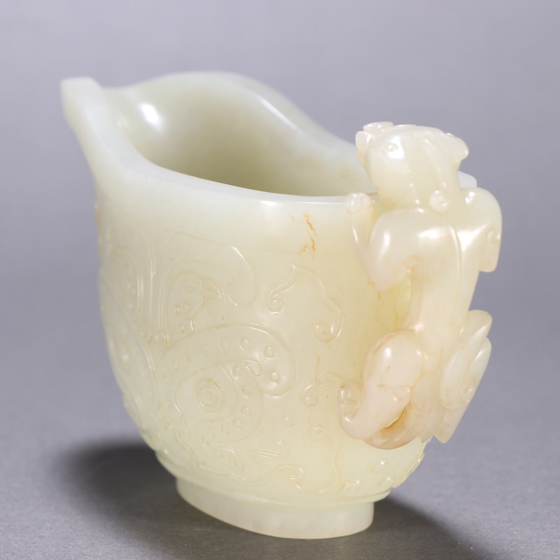 An Exquisite White Jade Beast-Face and Chi-Dragon Pattern Cup - 6