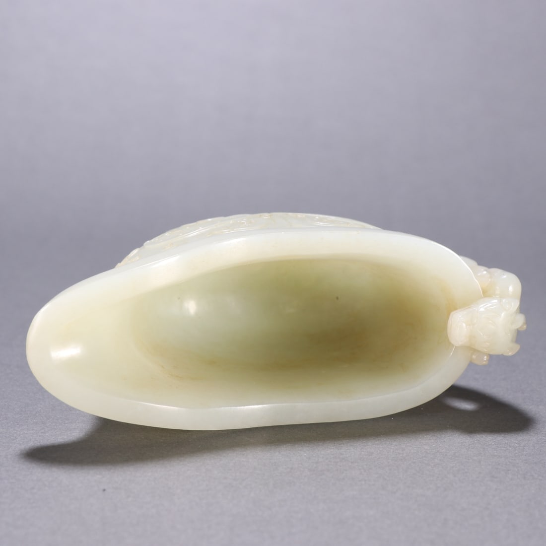 An Exquisite White Jade Beast-Face and Chi-Dragon Pattern Cup - 8