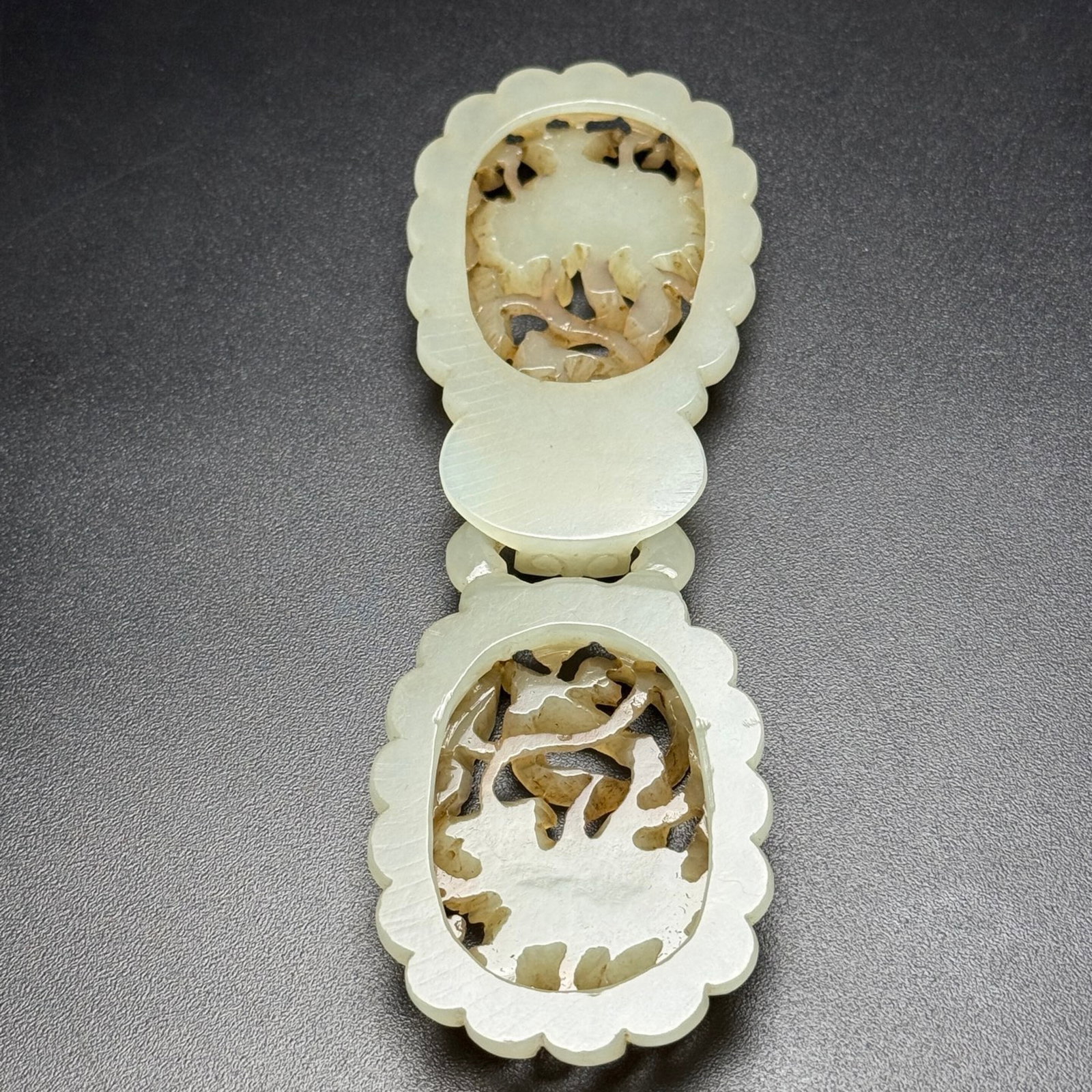 A Pair of Exquisite White Jade Crane Pattern Pendants - 7