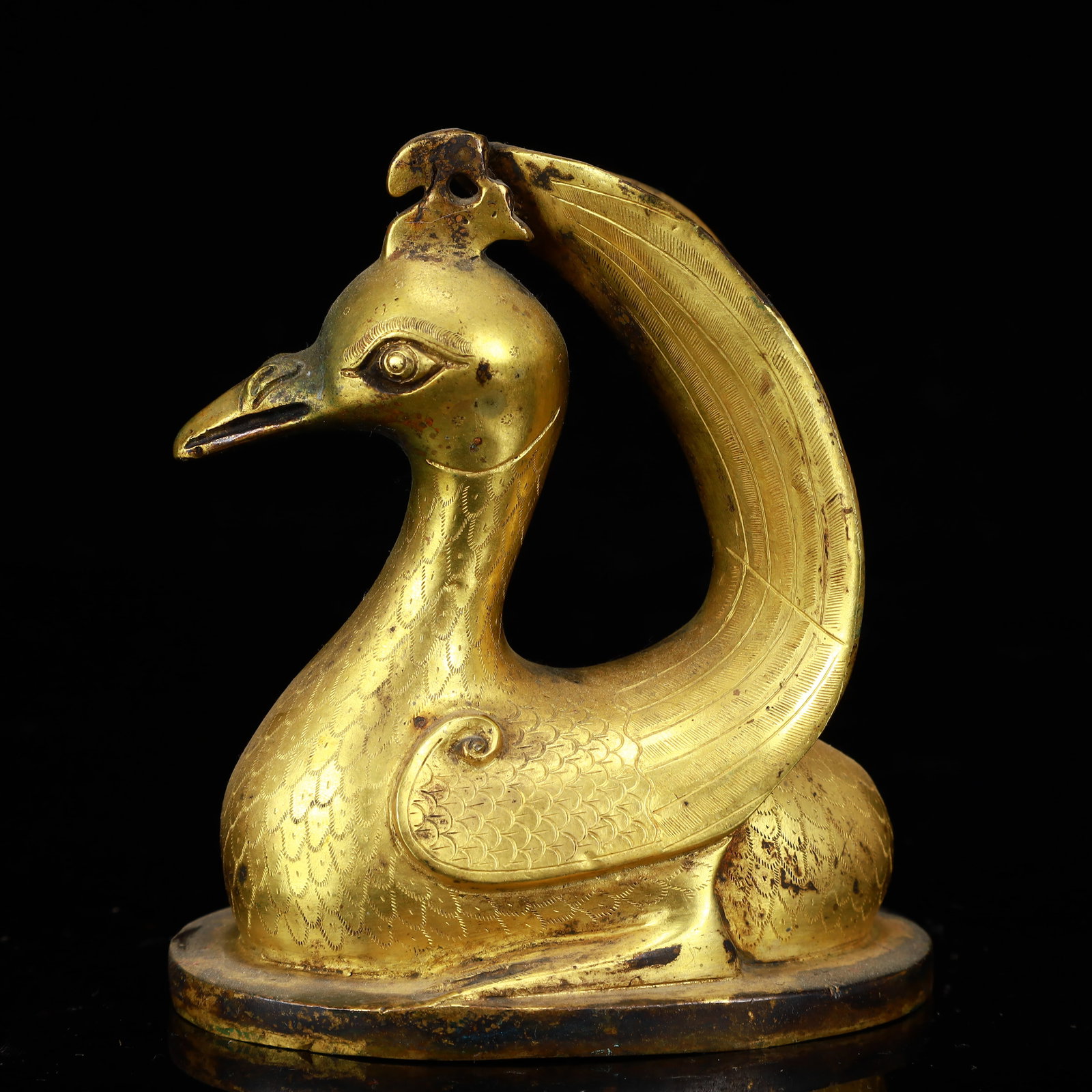 A Rare Gilt Bronze Duck Ornament - 5