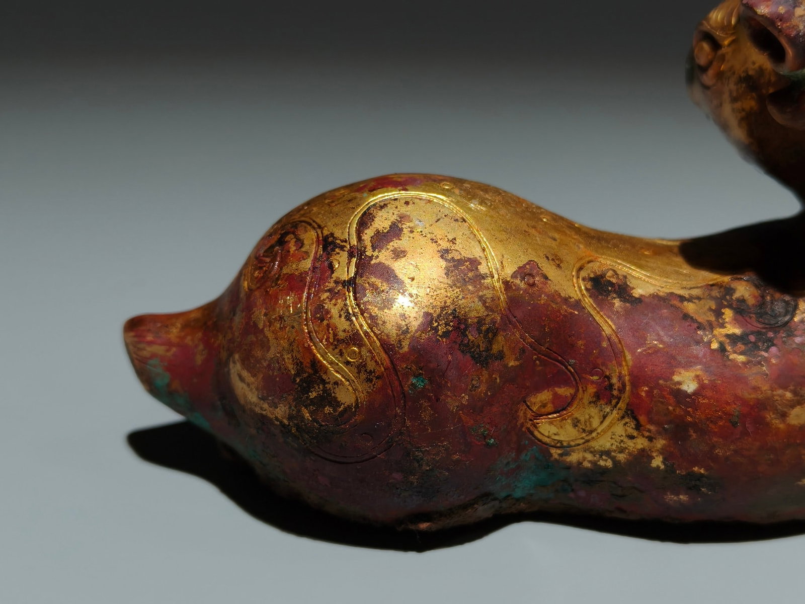 An Exquisite Gilt Bronze Sheep Ornament - 7