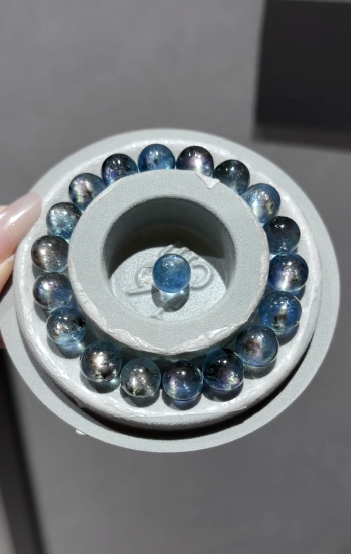 An Exquisite Aquamarine Bracelets - 4