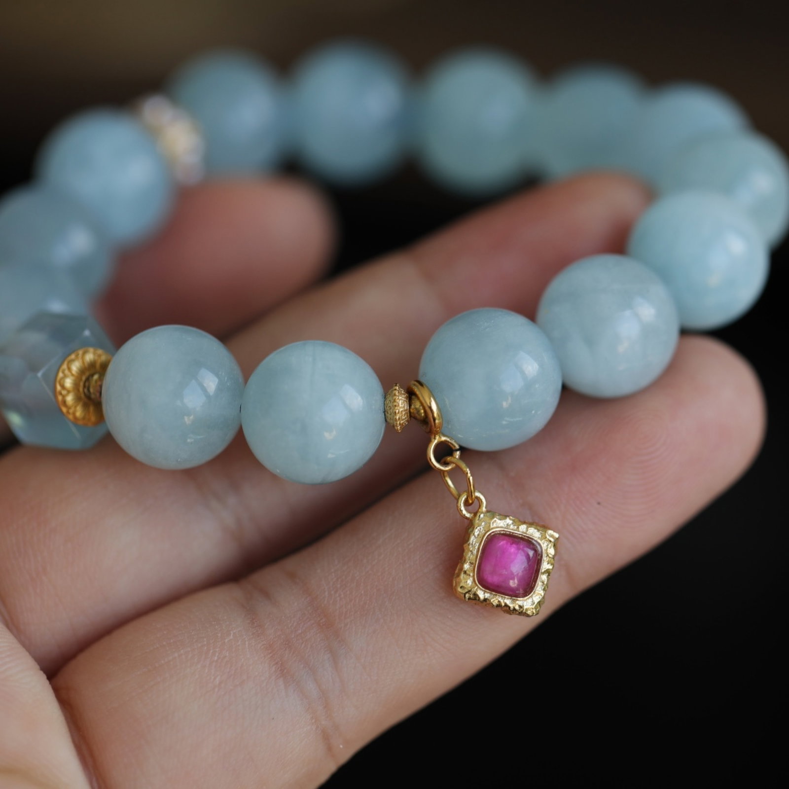 An Exquisite Aquamarine Bracelets - 5