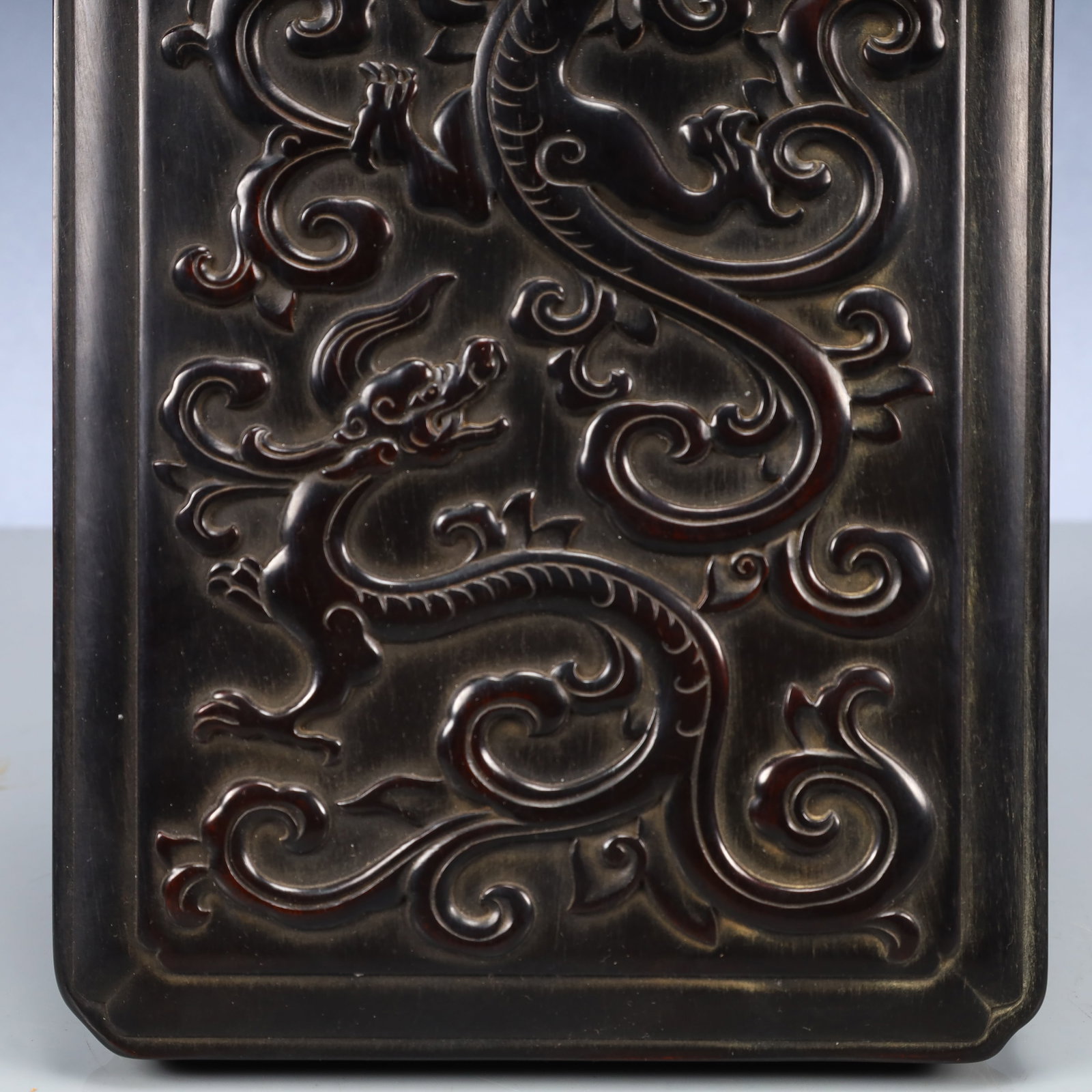 An Exquisite Zitanwood Dragon Pattern Cover Box - 3