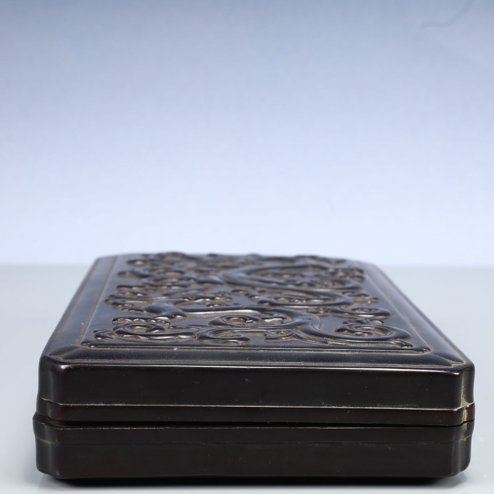 An Exquisite Zitanwood Dragon Pattern Cover Box - 4