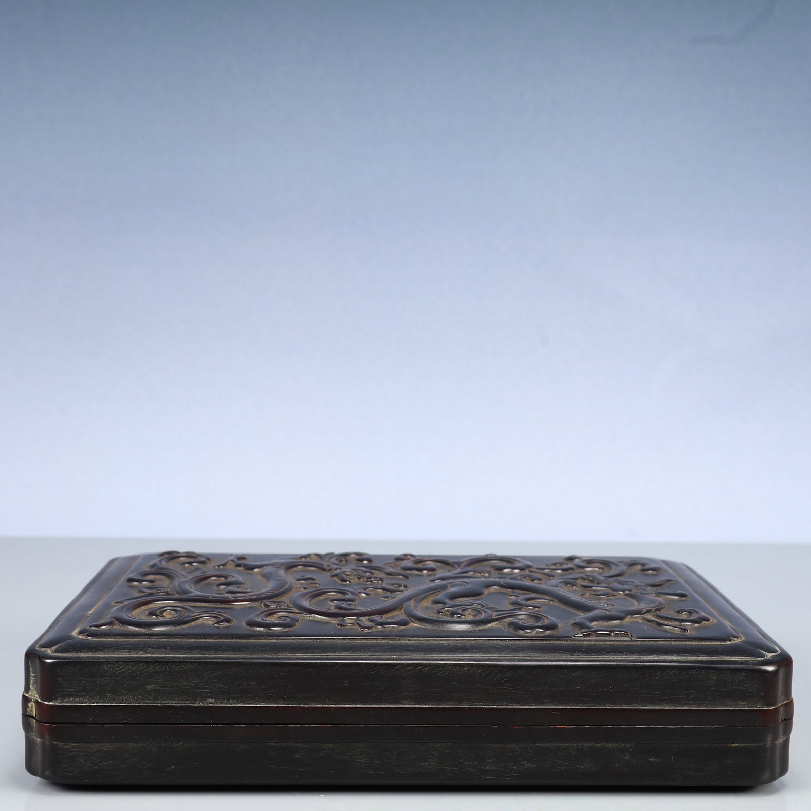 An Exquisite Zitanwood Dragon Pattern Cover Box - 6