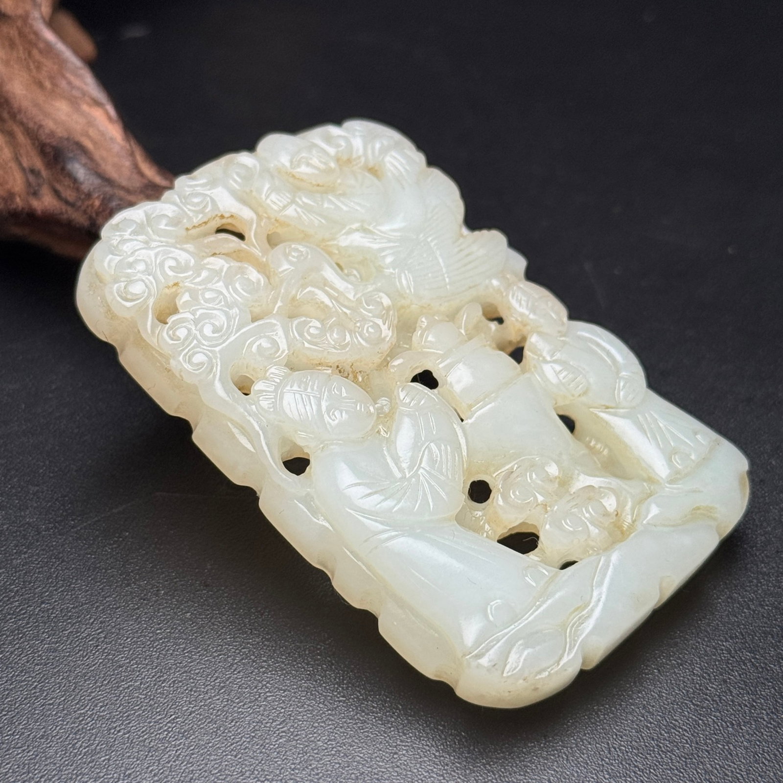 An Exquisite White Jade Hollow Figure Pattern Pendant - 4