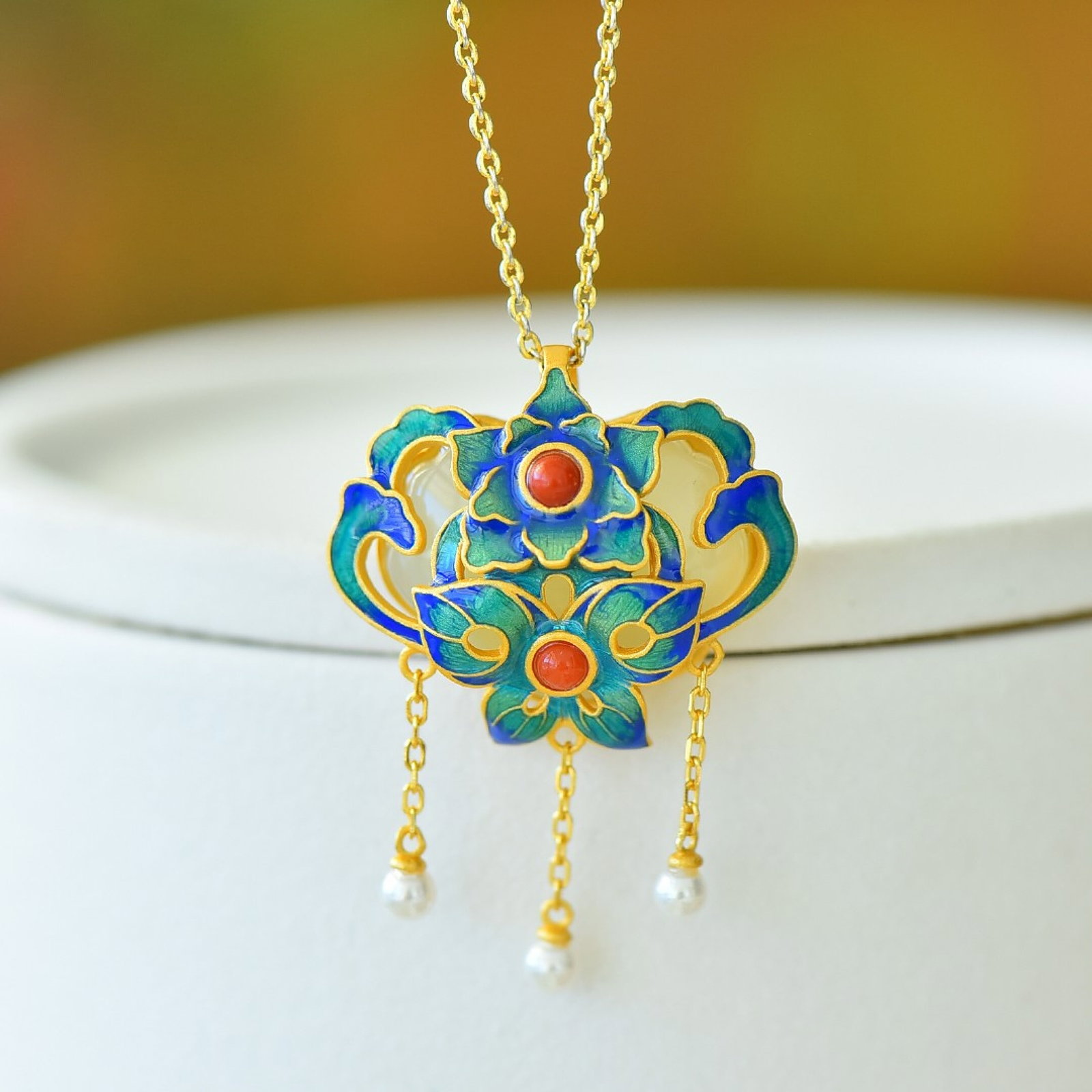An Exquisite Sterling Silver-Gold Plated Inlaid White Jade Pendant,Inlaid Pearl - 4