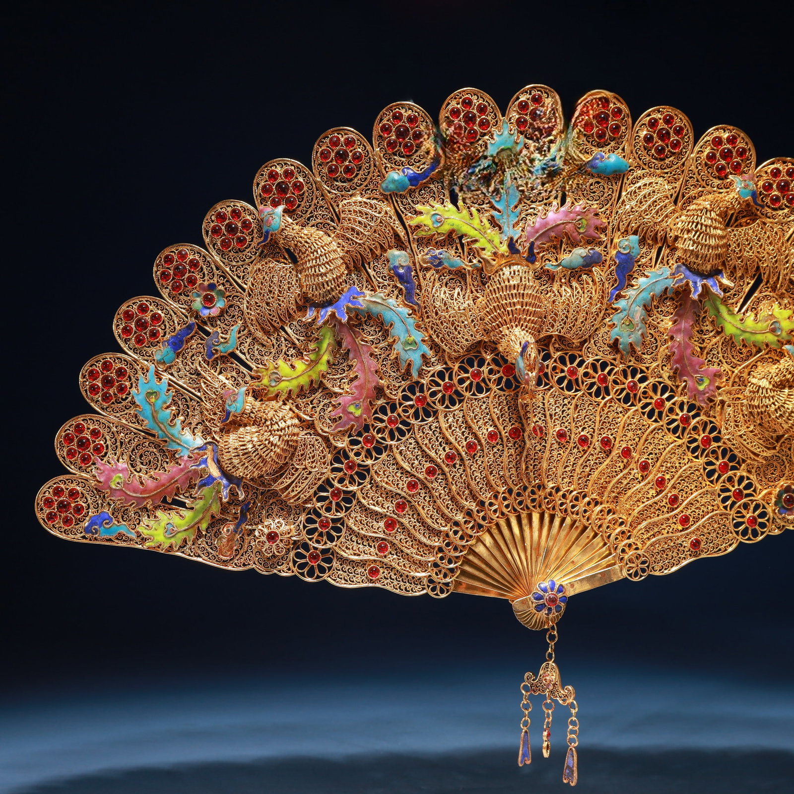 An Exquisite Filigree and Gilding Phoenix Pattern Fan,Inlaid Gems - 2