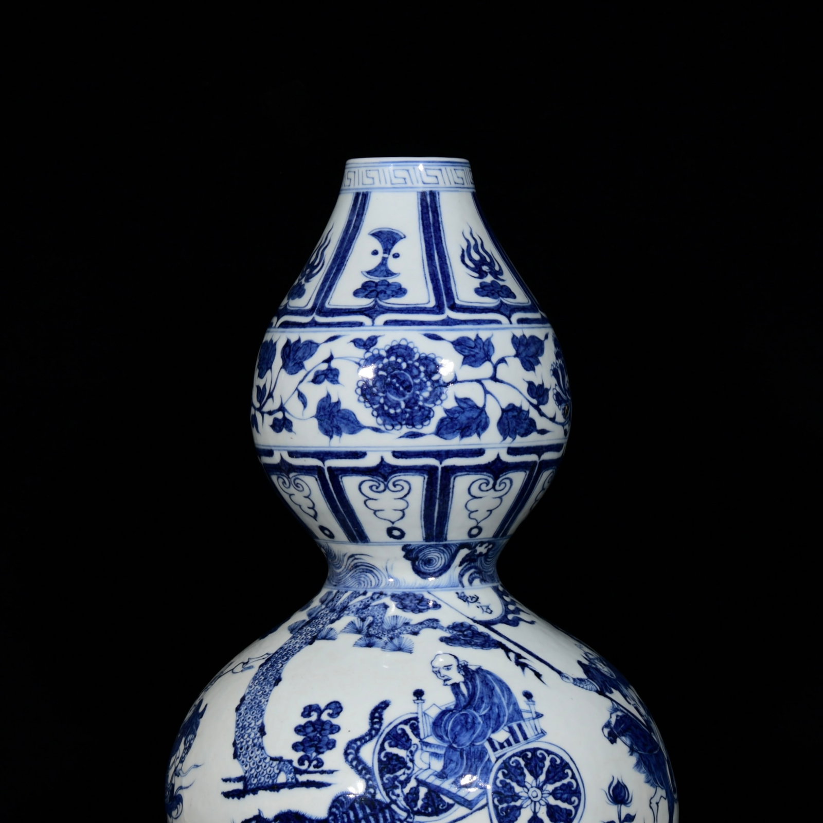 A Huge Blue and White Character and Story Pattern Gourd Vase - 2