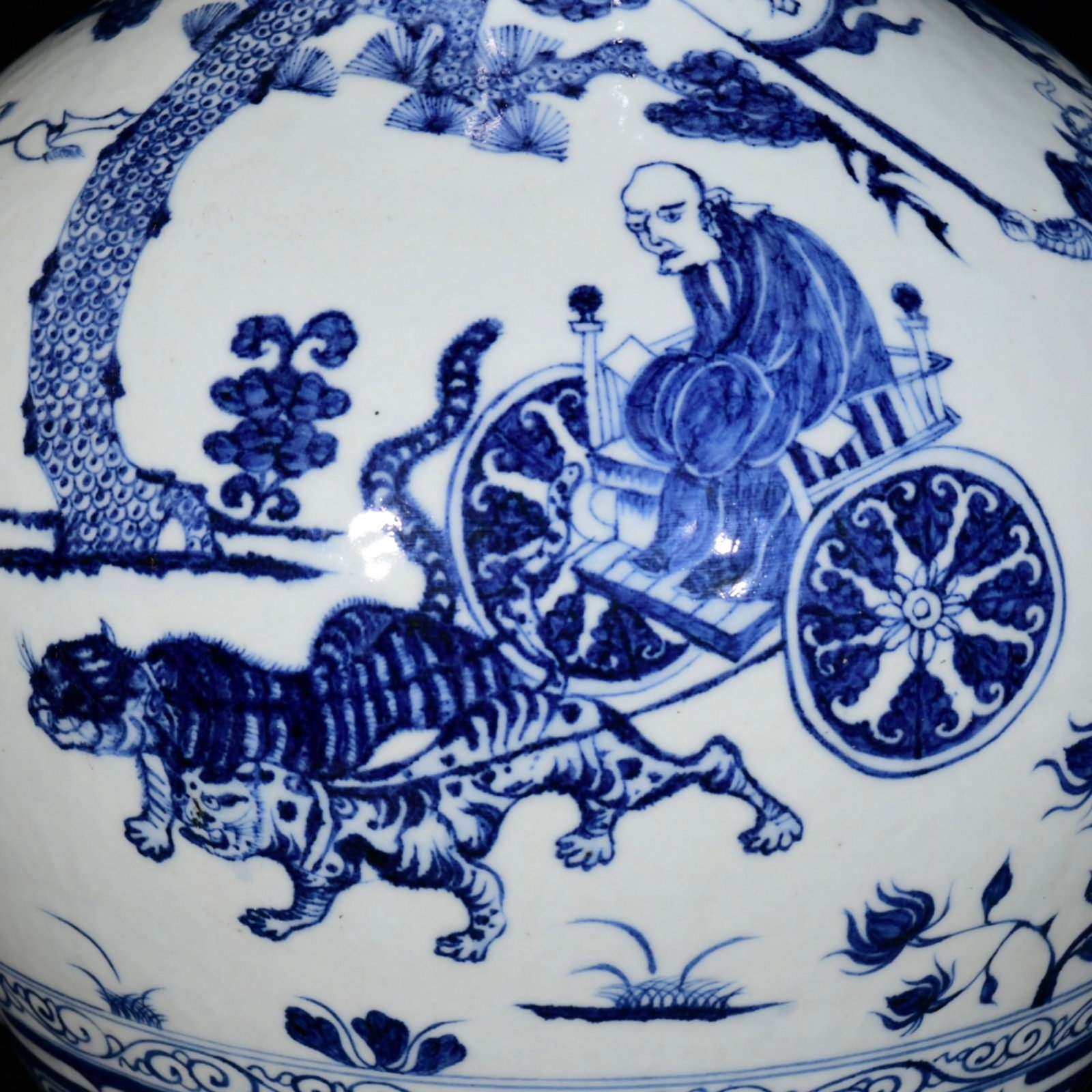 A Huge Blue and White Character and Story Pattern Gourd Vase - 4