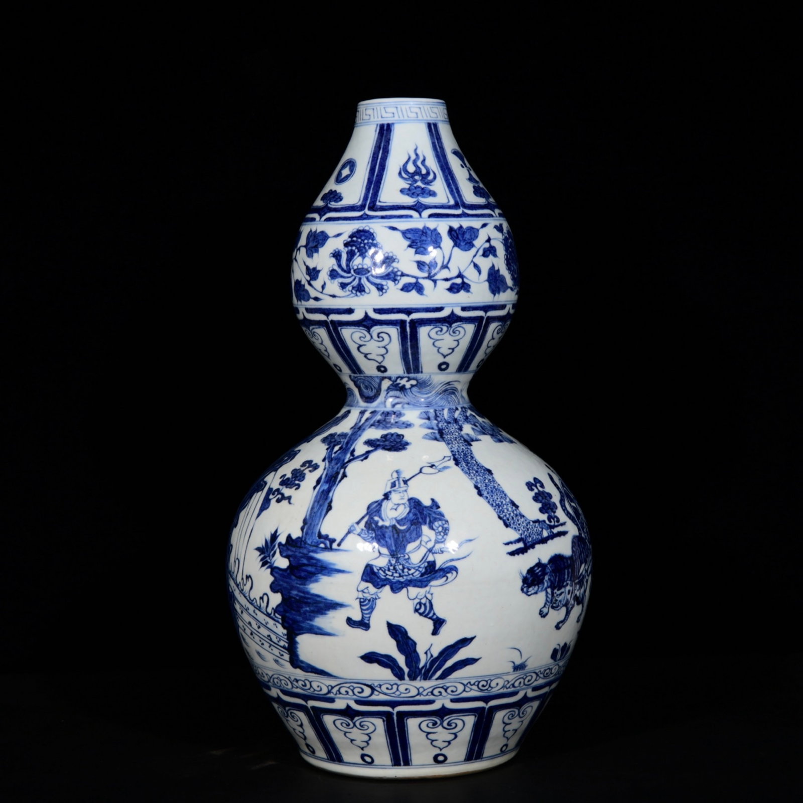 A Huge Blue and White Character and Story Pattern Gourd Vase - 7