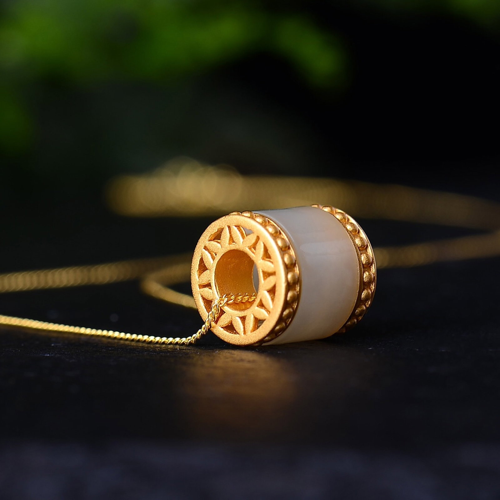 An Exquisite Sterling Silver-Gold Plated Inlaid White Jade Pendant - 3
