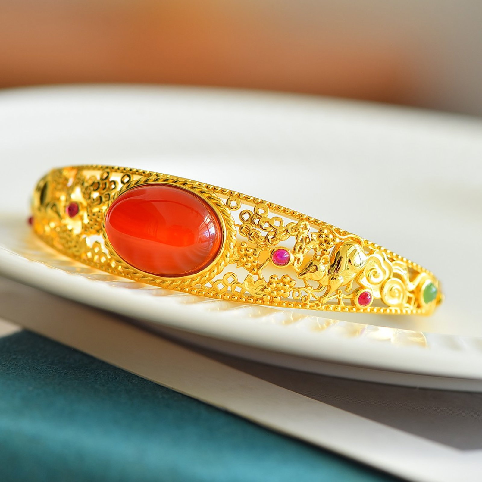 An Exquisite Sterling Silver-Gold Plated Inlaid Agate Bracelets - 2