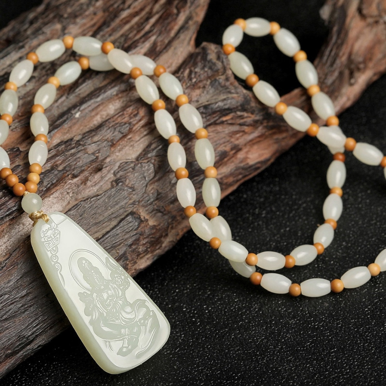 An Exquisite White Jade Statue of Avalokitesvara Pendant - 6
