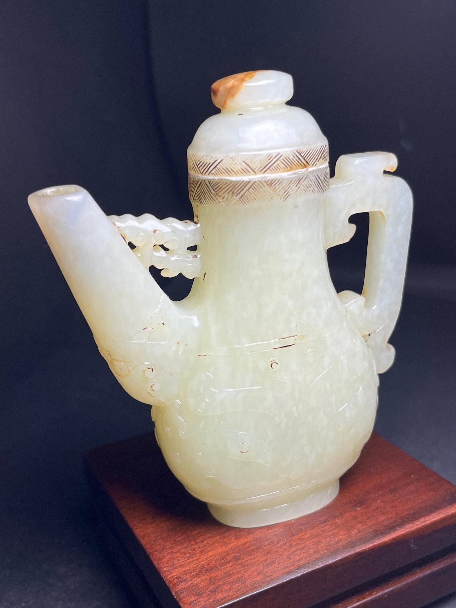 An Exquisite White Jade Beast-Face Pattern Flagon - 2