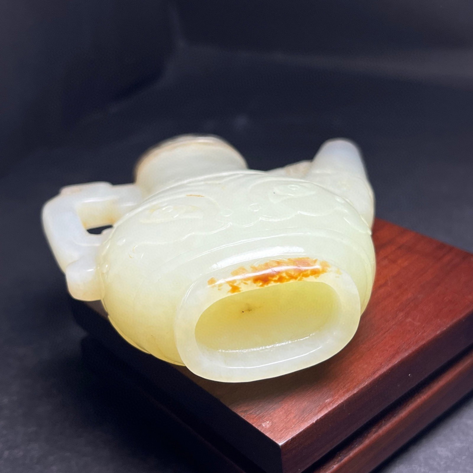 An Exquisite White Jade Beast-Face Pattern Flagon - 7