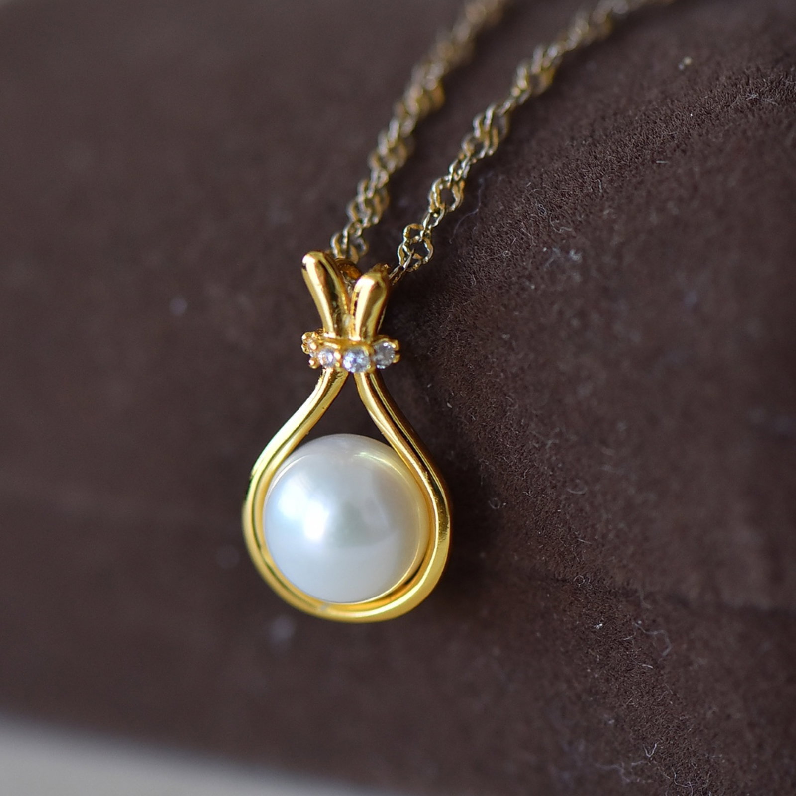 An Exquisite Sterling Silver-Gold Plated Inlaid White Jade Pendant - 4