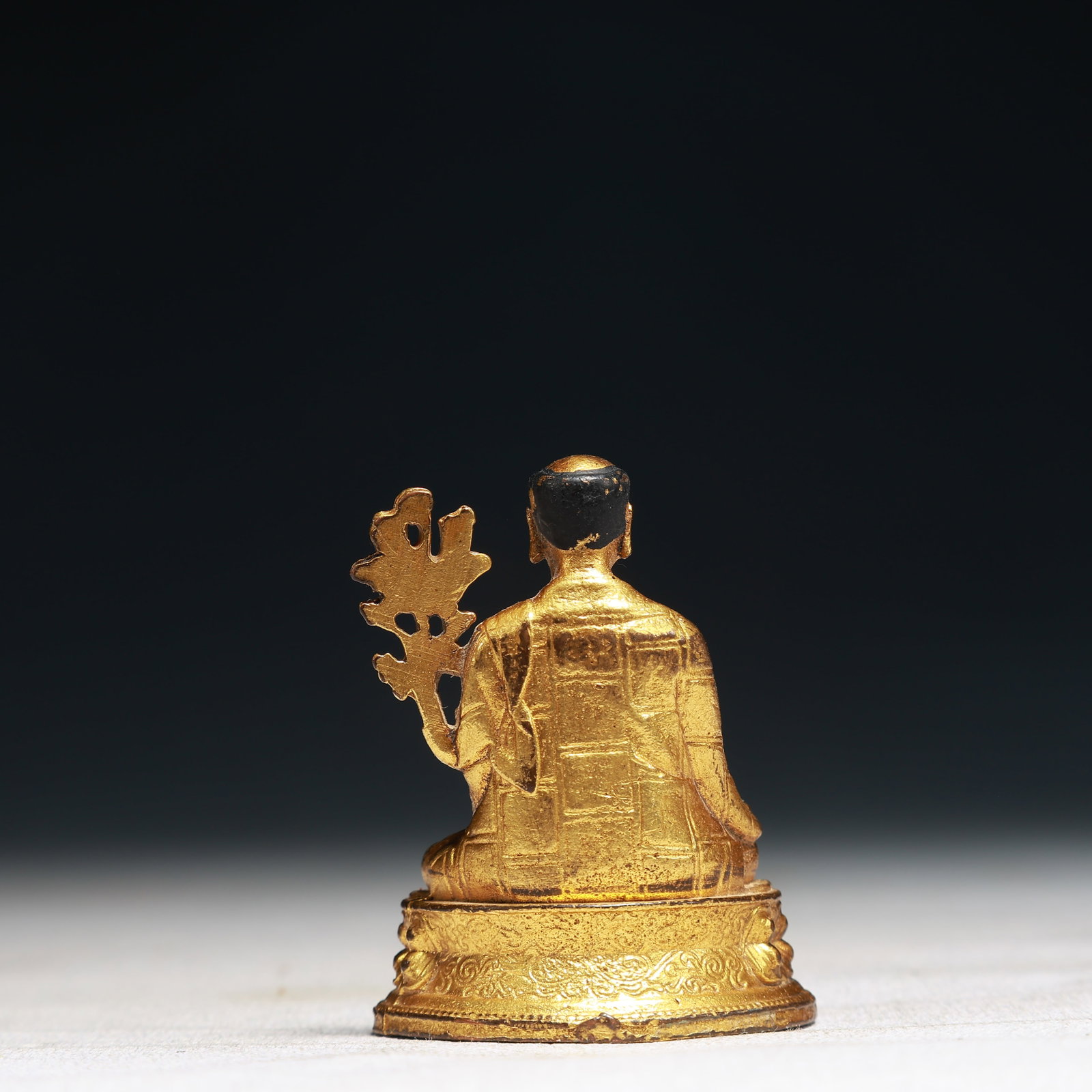 A Solemn Gilt Bronze Statue of Medicine Buddha - 4
