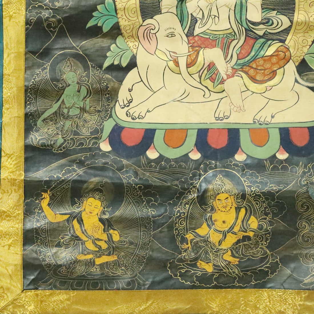 A Rare Brocade Painted Color Statue of Samantabhadra Tangka - 6