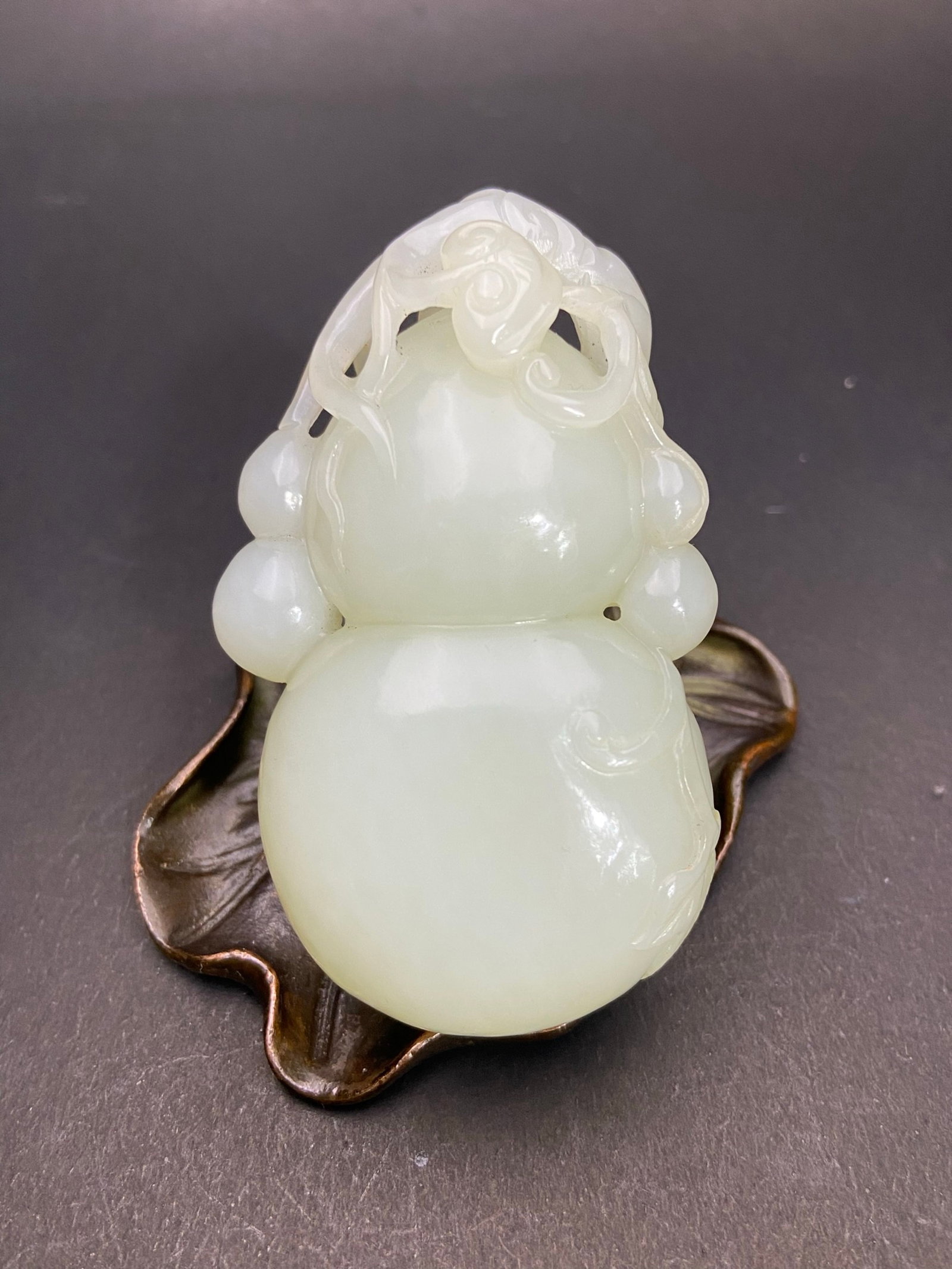 An Exquisite White Jade Gourd-Shaped Brush Washer - 2