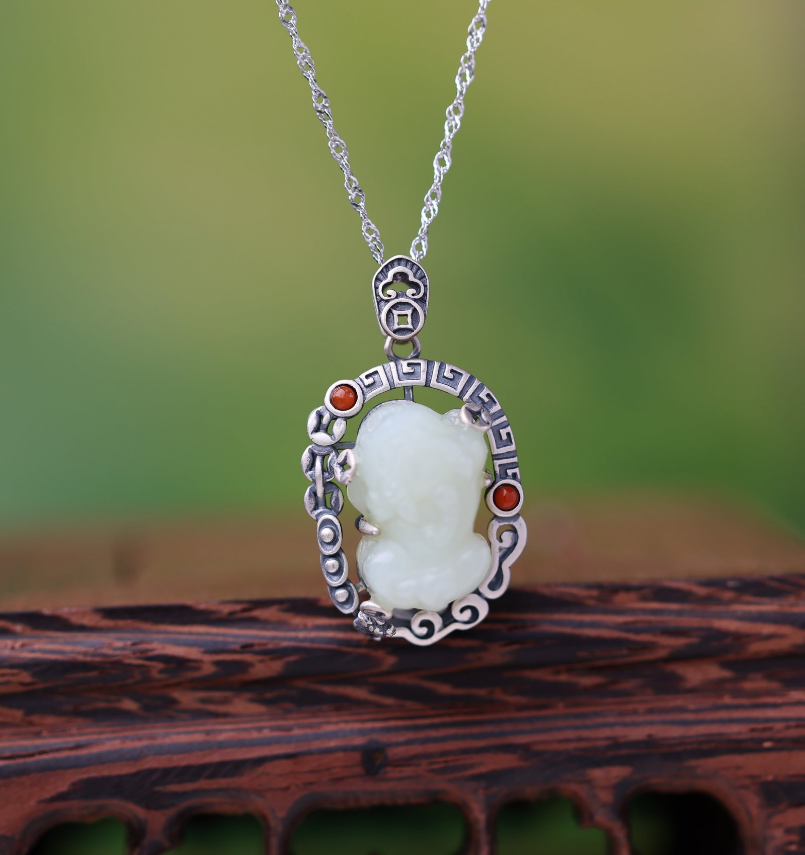 An Exquisite Sterling Silver Inlaid White Jade Pendant - 3