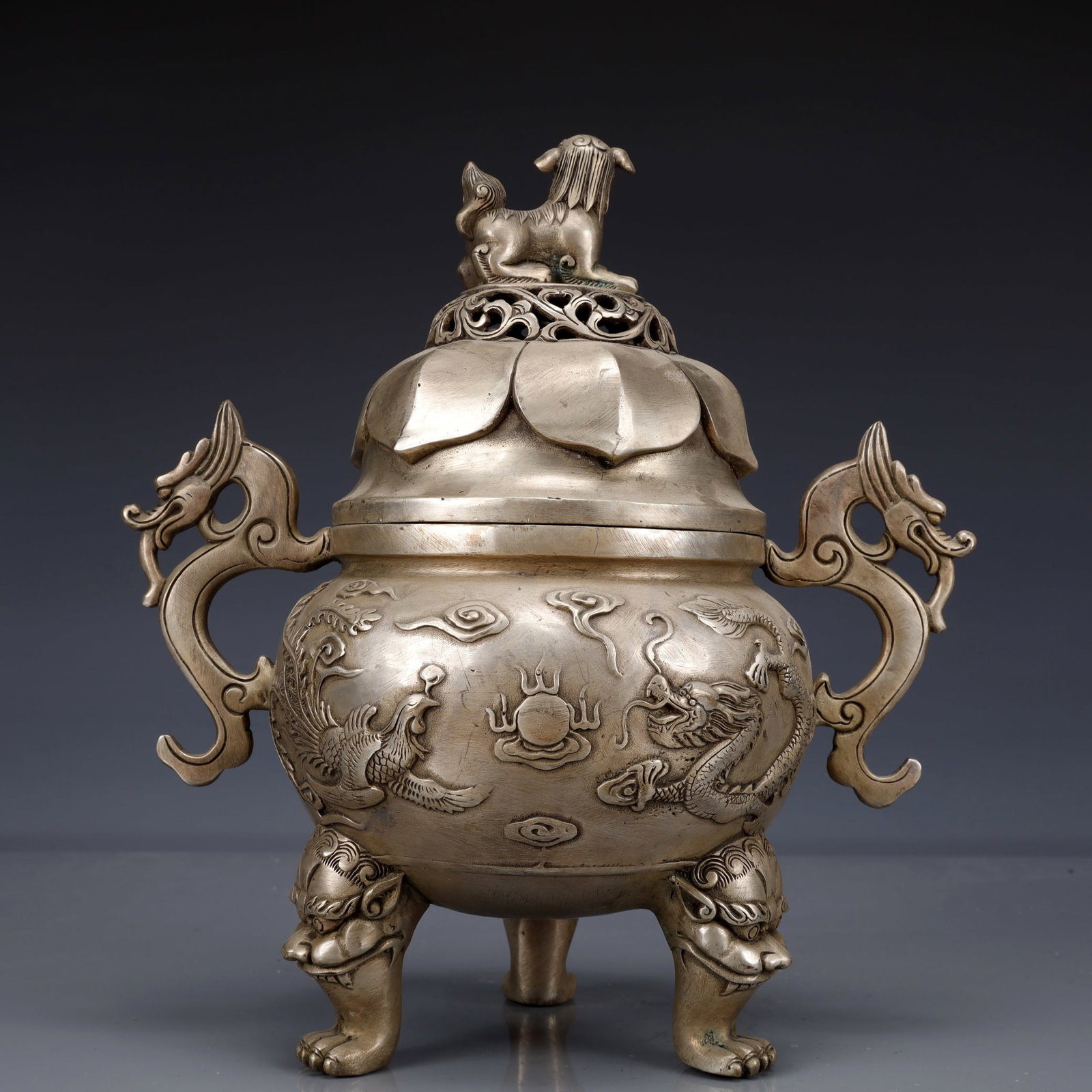 An Exquisite Silver-Plated Bronze Dragon and Phoenix Pattern Dragon-Ears Tripod Censer - 7