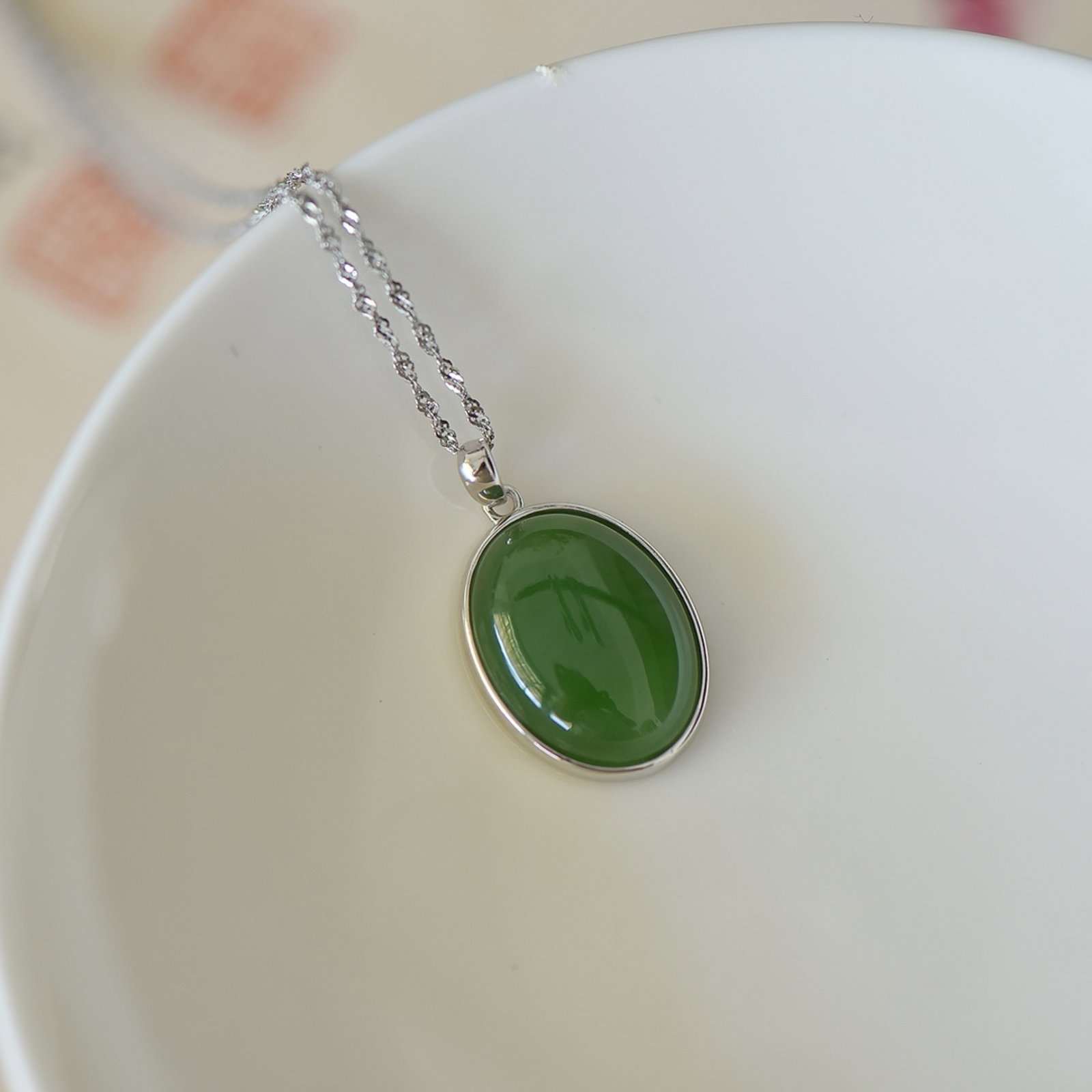 An Exquisite Sterling Silver Inlaid Jasper Pendant - 2