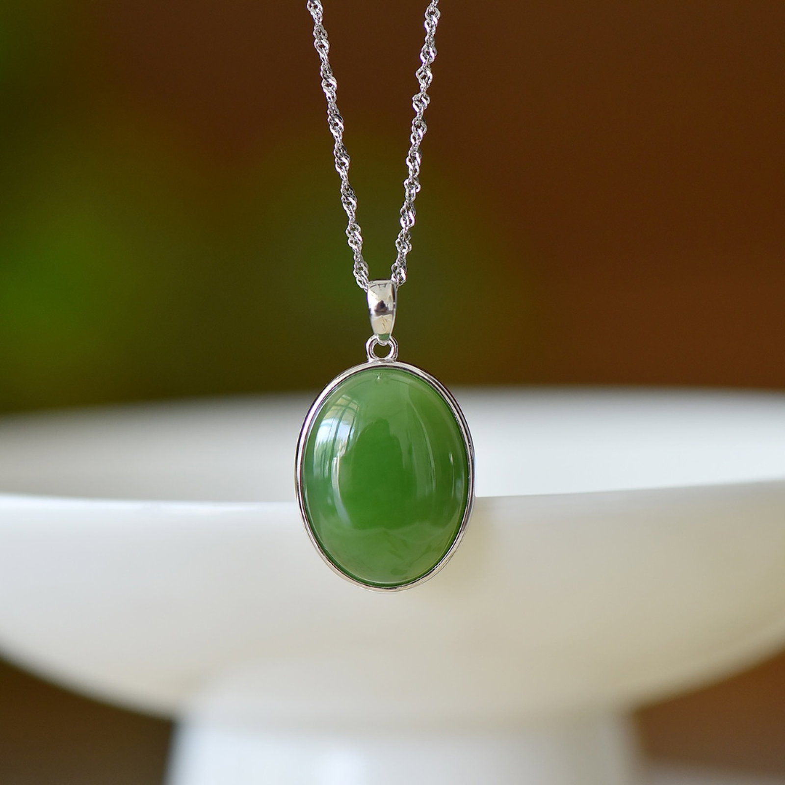 An Exquisite Sterling Silver Inlaid Jasper Pendant - 3
