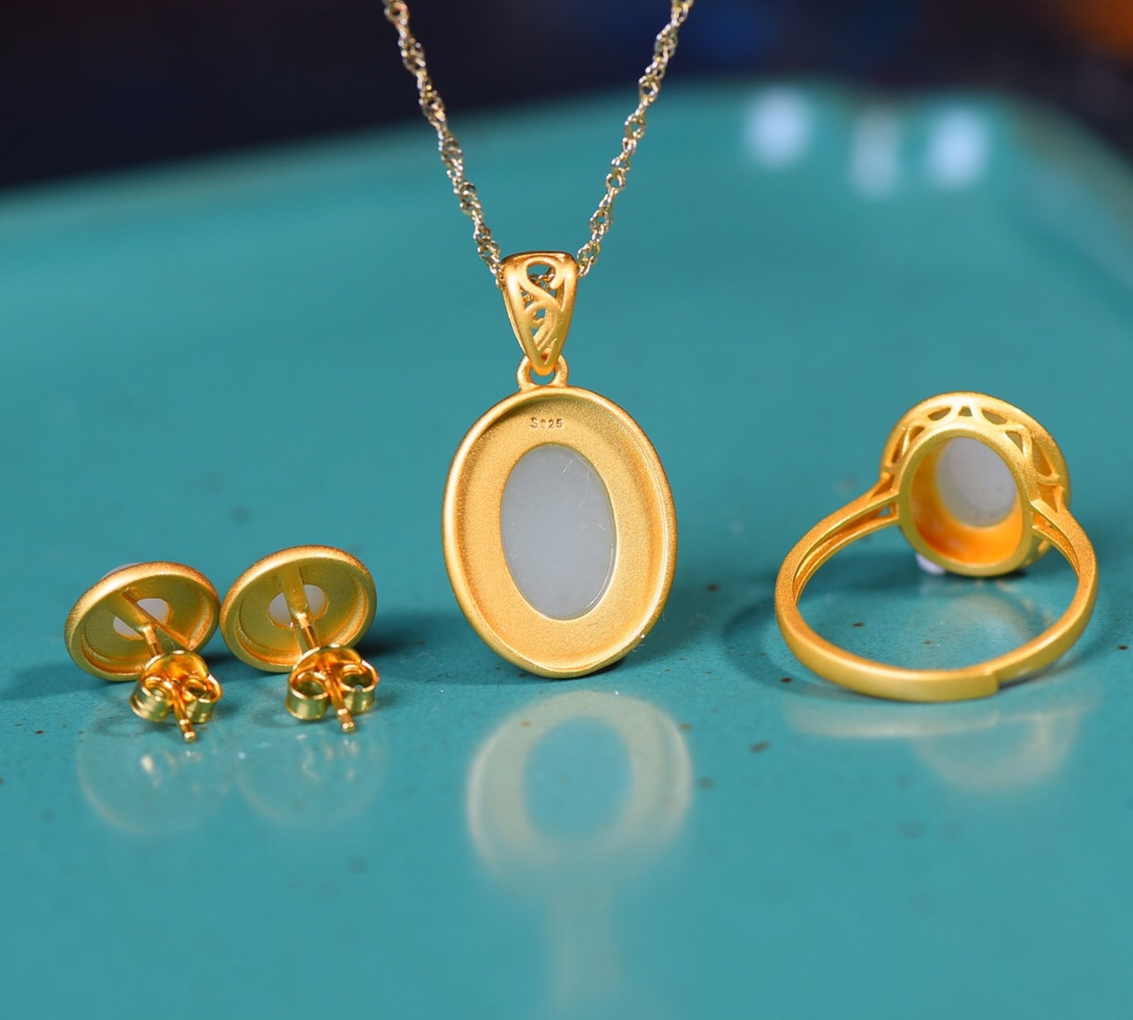 A Set of Fine Sterling Silver-Gold Plated Inlaid White Jade Jewelrys - 5