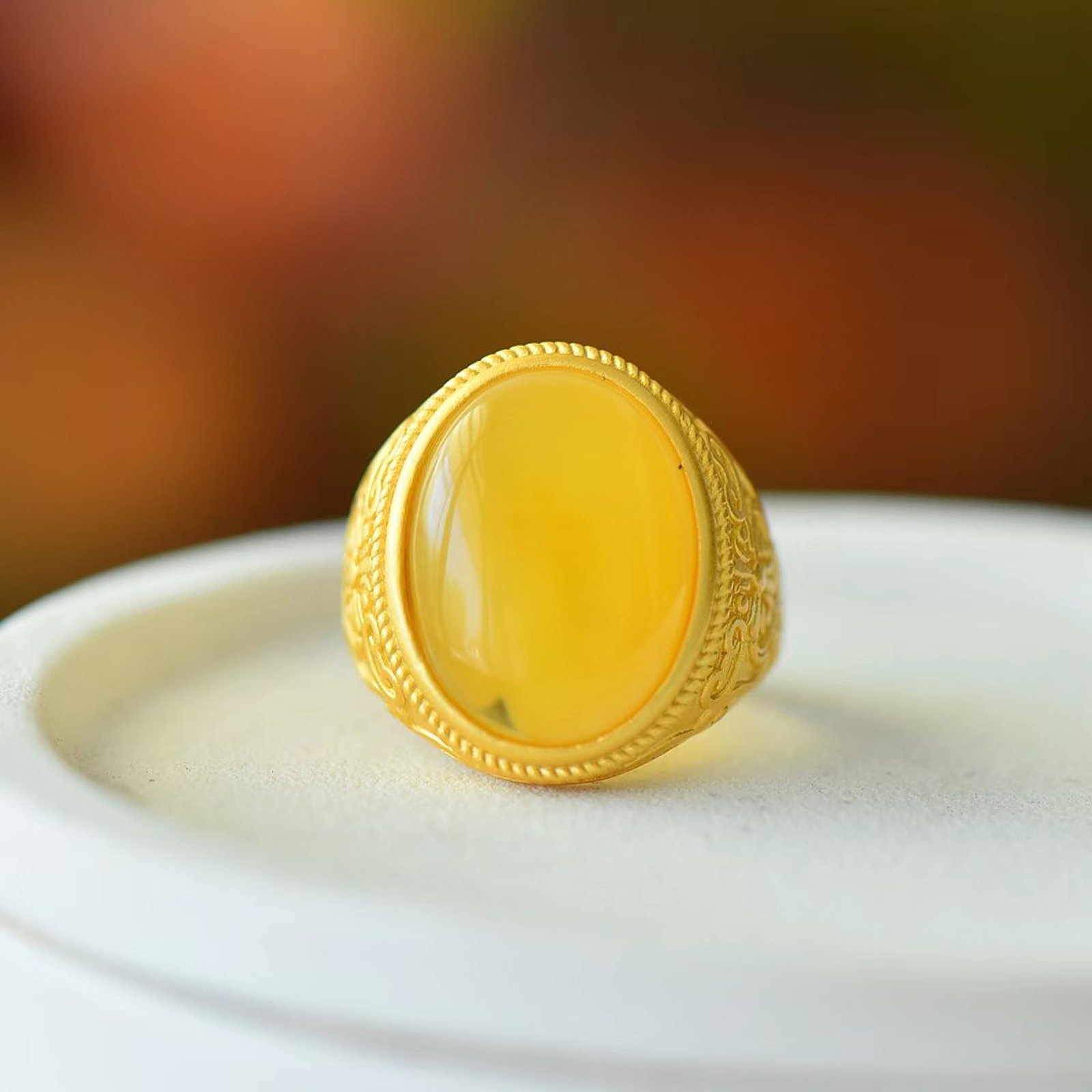 An Exquisite Sterling Silver-Gold Plated Inlaid Amber Ring - 3