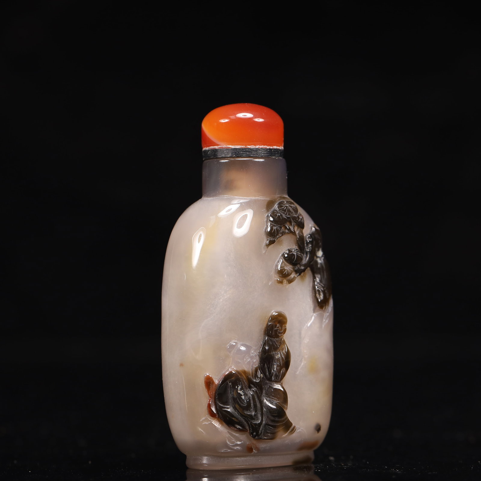 An Exquisite Agate Landscape and Figure Pattern Snuff Bottle - 3
